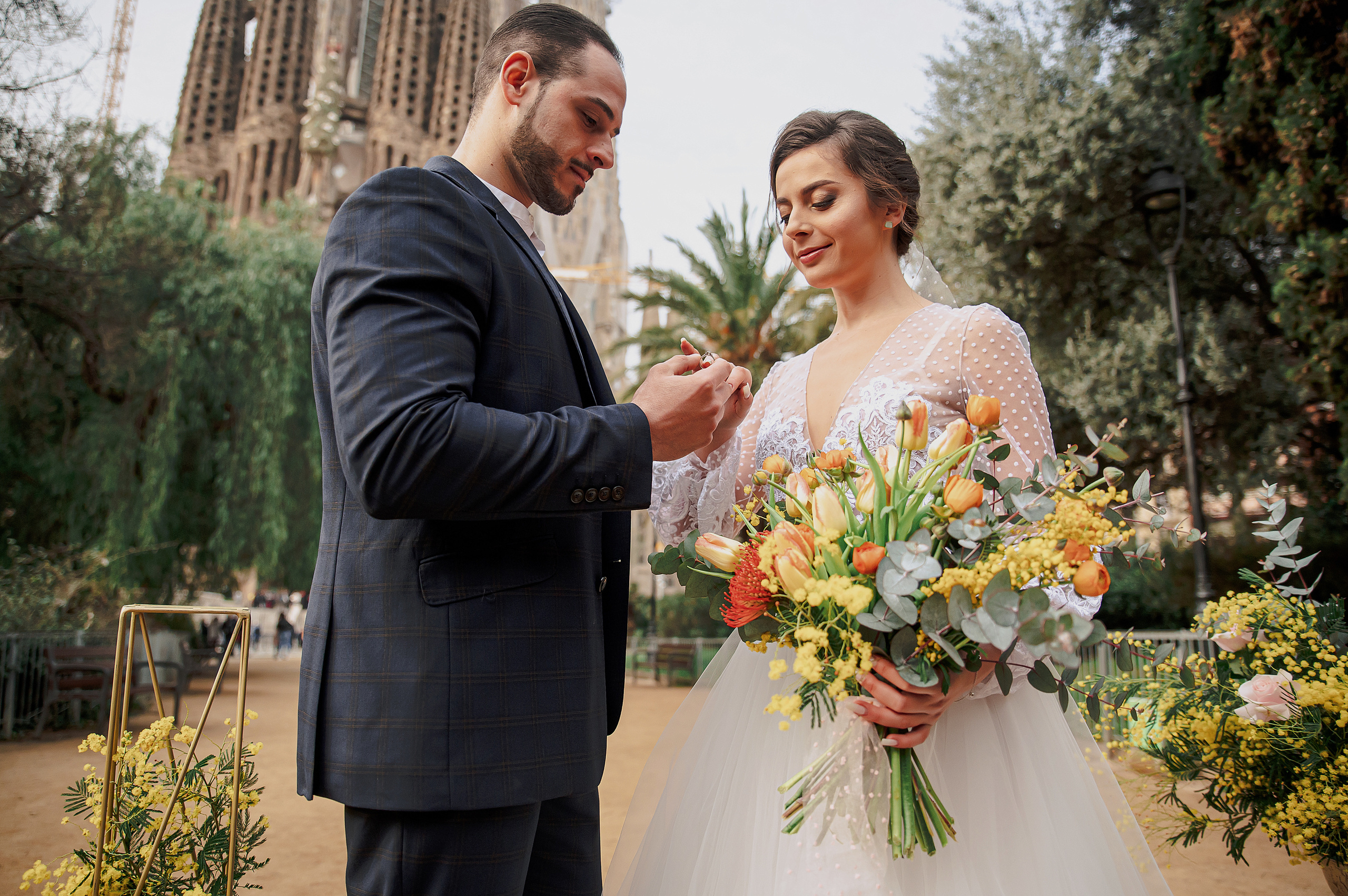 Выездная регистрация в Барселоне. Свадебный и семейный фотограф в Москве и Европе Евгения Амелина