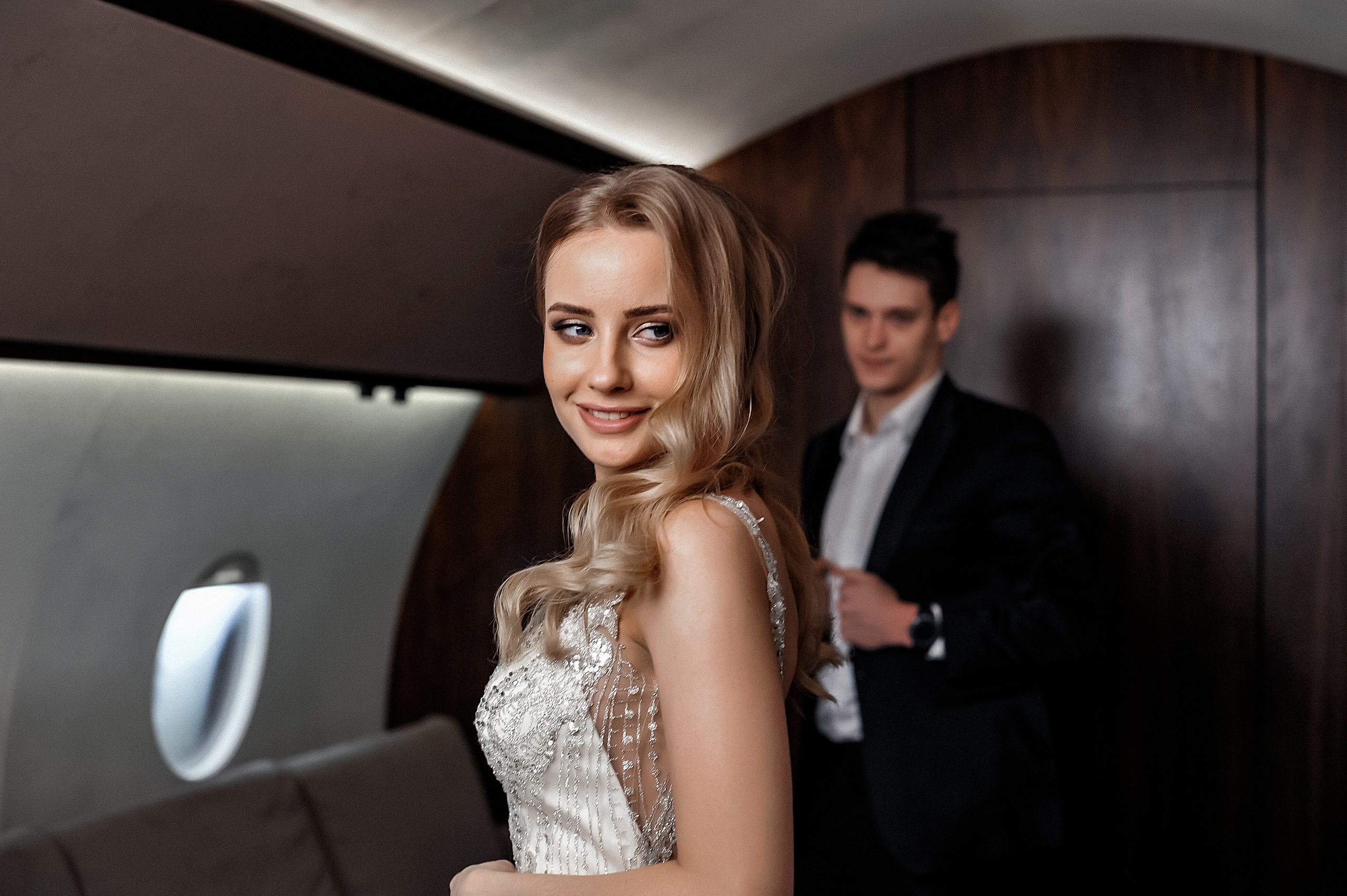 Свадебная фотосессия в самолете. Свадебный и семейный фотограф в Москве и Европе Евгения Амелина
