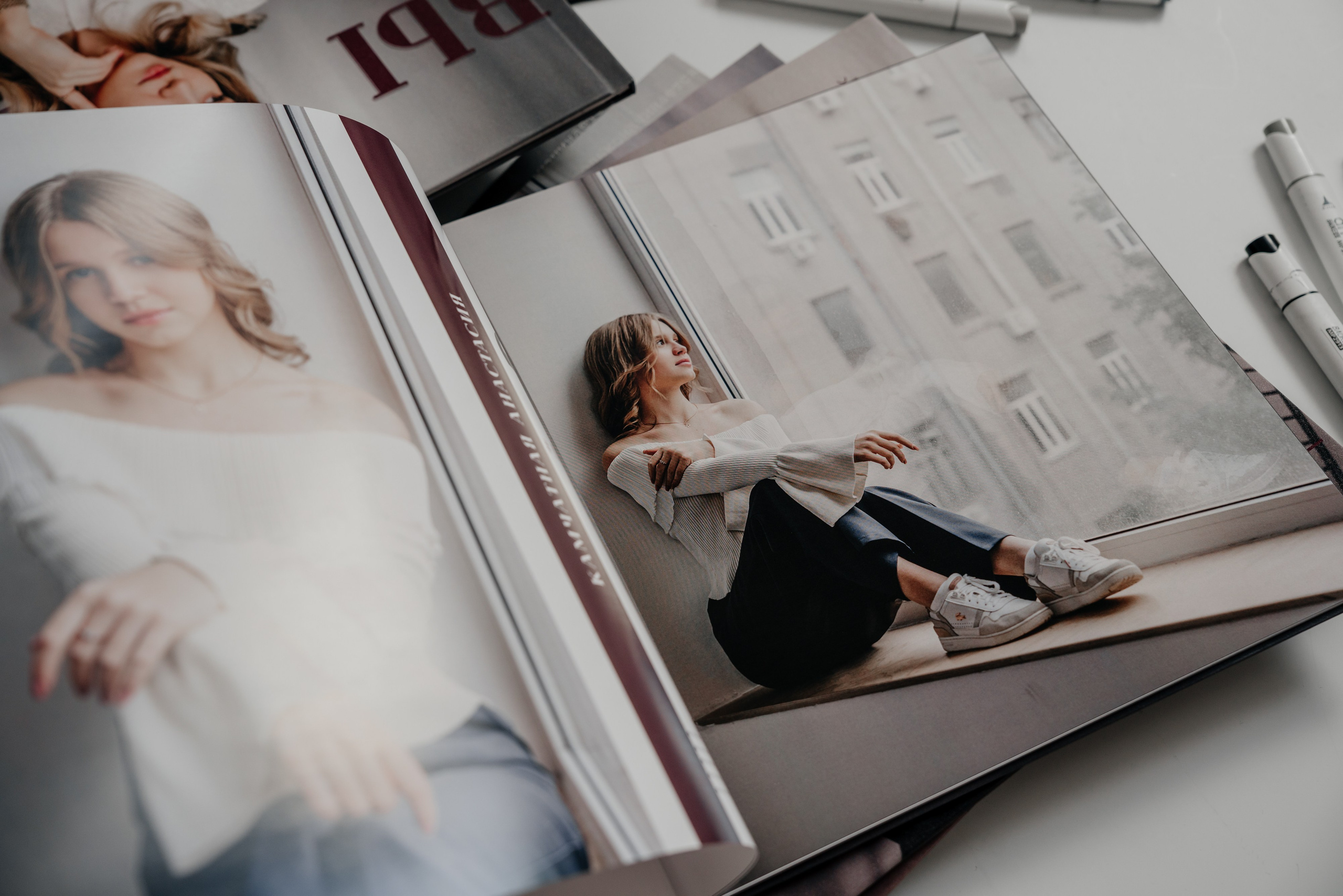 11 класс — листы мягкие 30×30. Школа № 102. Выпускные альбомы