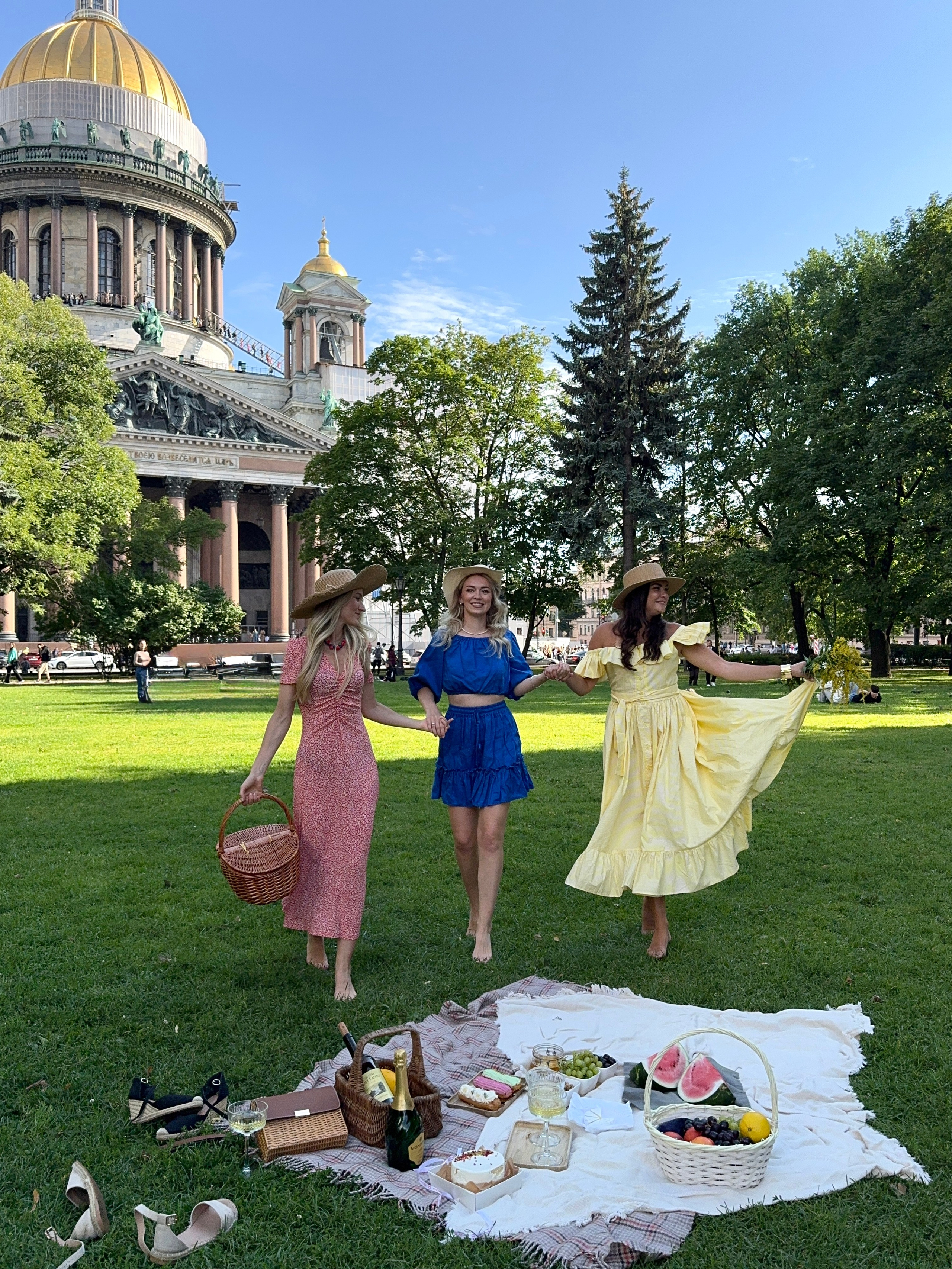 Пикник у Исаакиевского. Утонченный фотограф в Санкт-Петербурге Ксения Пелевина