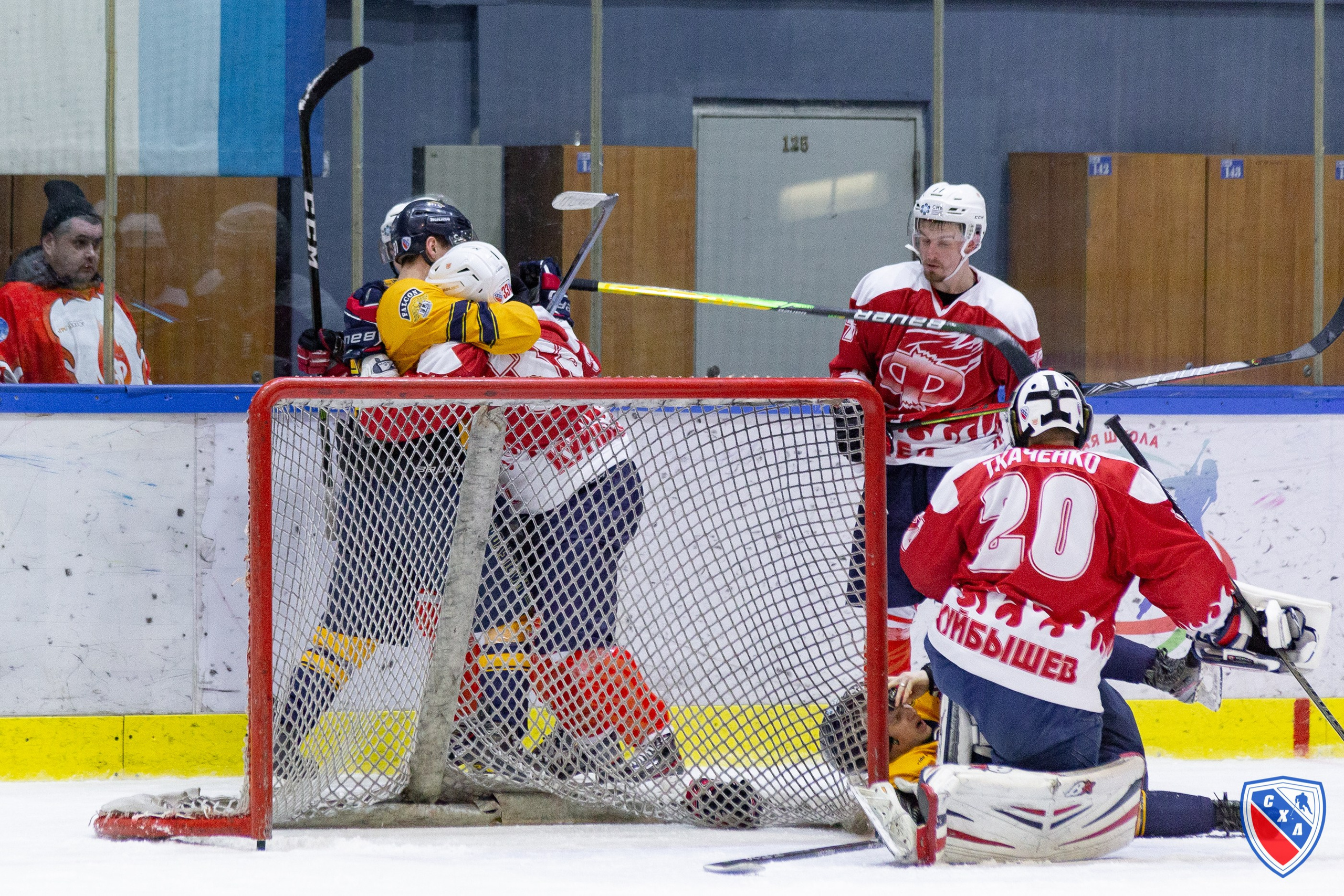 Хоккей. Фотограф Комаров Сергей