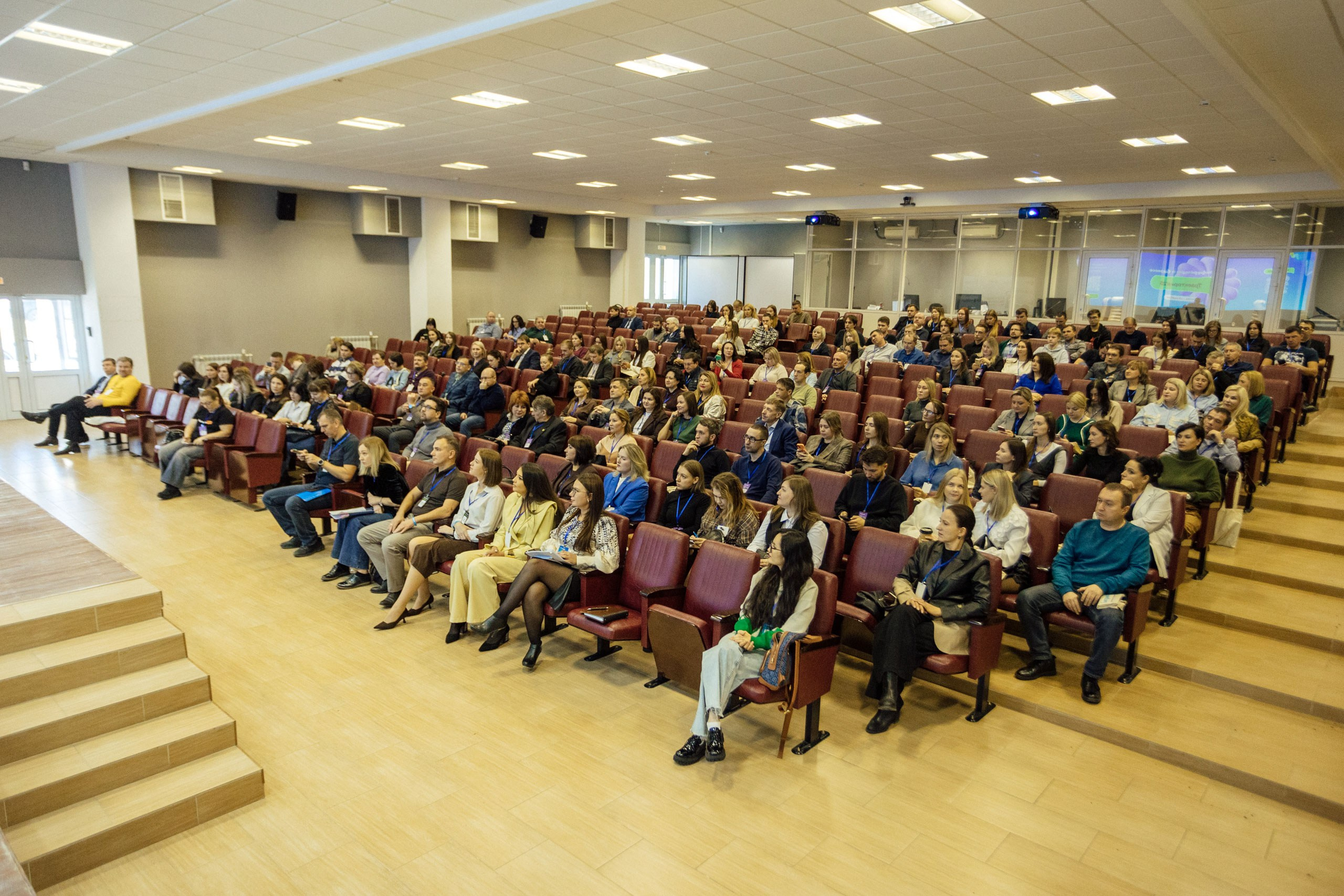 Съёмка репортажа — Конференция о бизнесе для бизнеса «Траектория 25». Фотограф для бизнеса. Павел Козырь