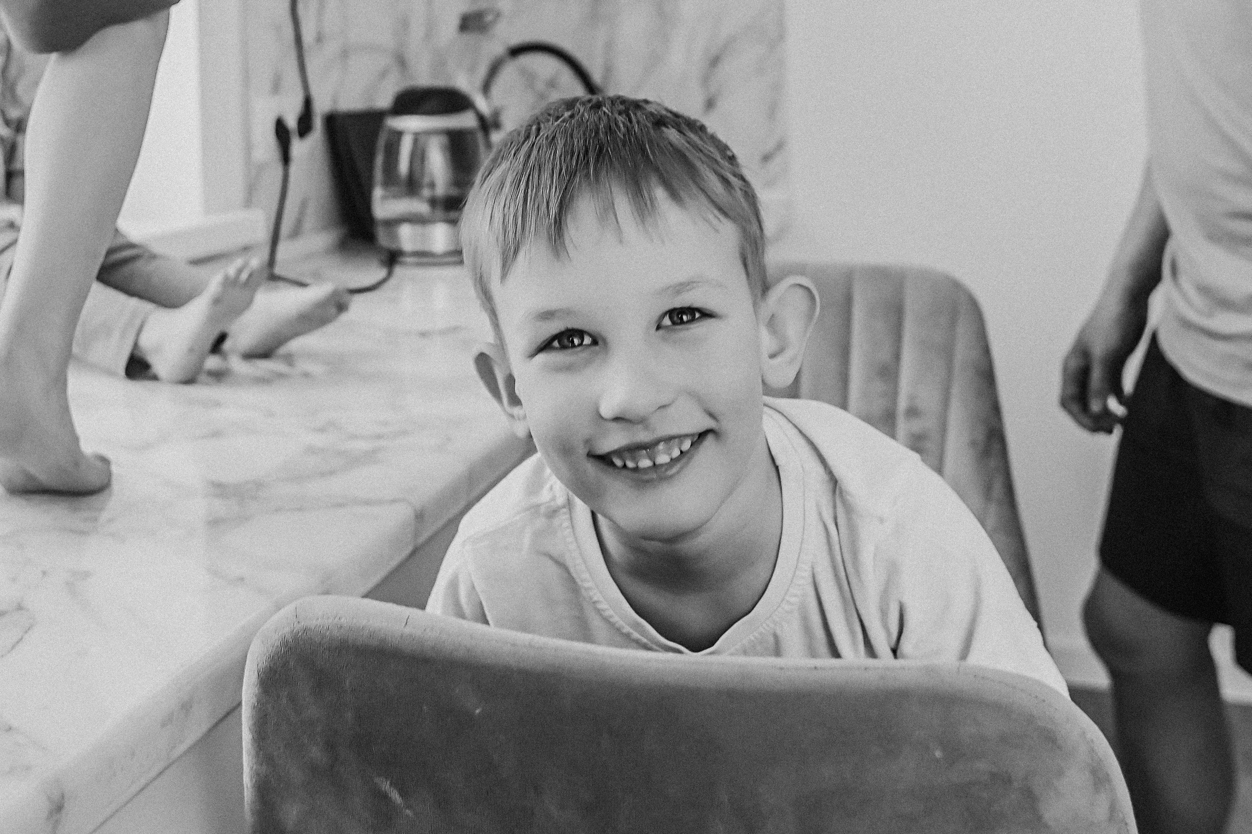 Семейная в домике (репортаж). Семейный фотограф Тюмень, фотограф на роды Салмина Мария