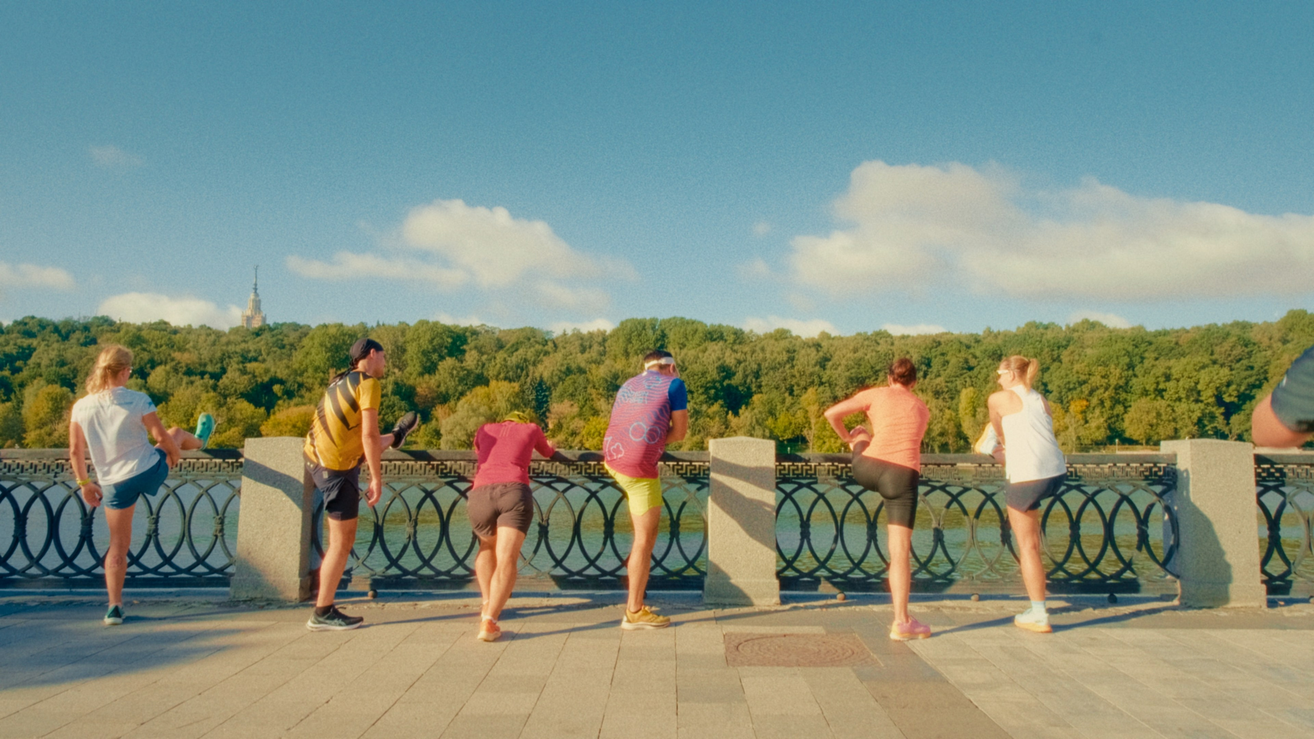 Документальный фильм Бегом по России, люди с неограниченными возможностями. Цветокоррекция кино, рекламы и клипов. В Алматы и по всему миру. Юрий Косяков