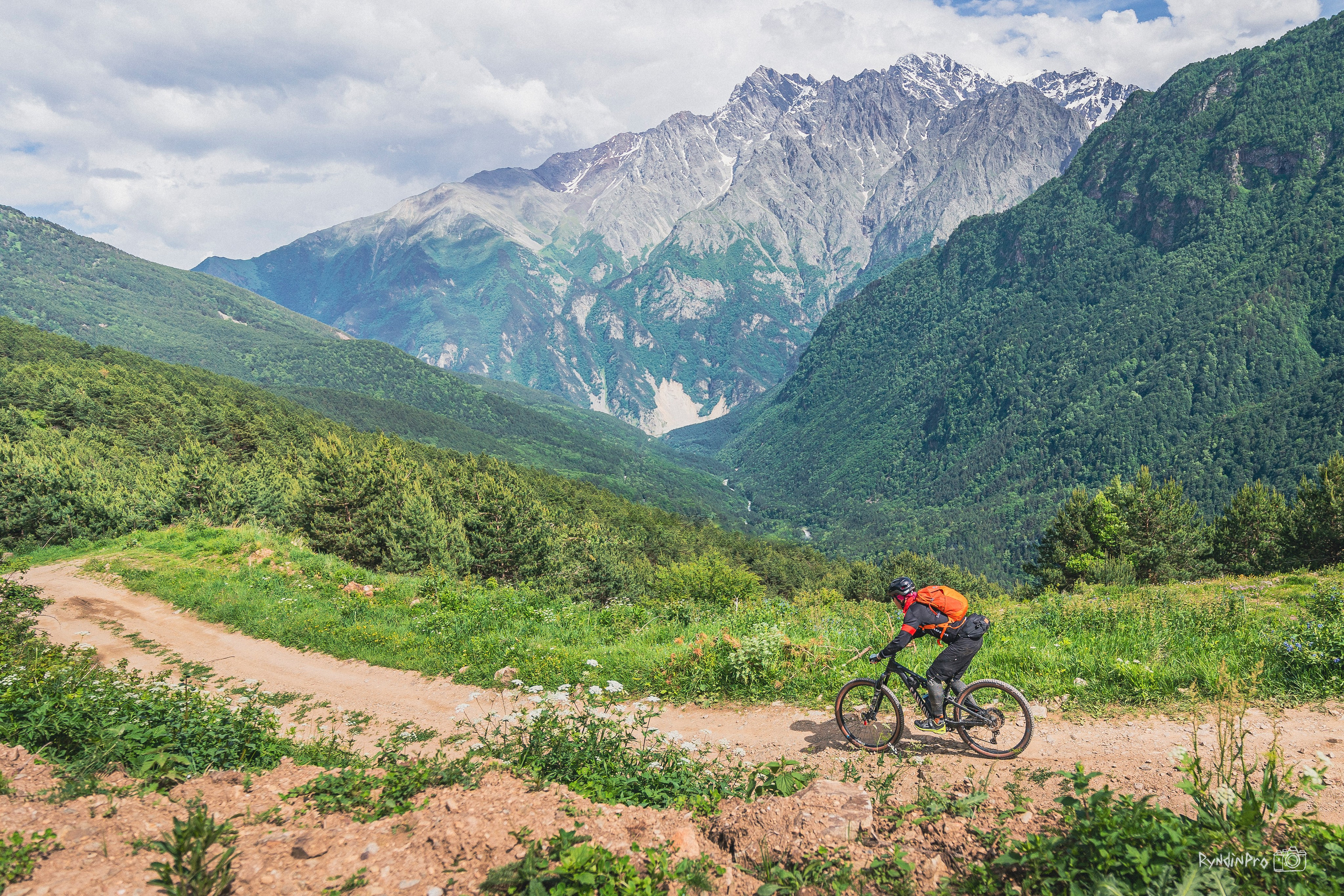 Велотур Осетия 16.06.2024 Ковальтур. Репортажный фотограф в Краснодаре Рындин Дмитрий