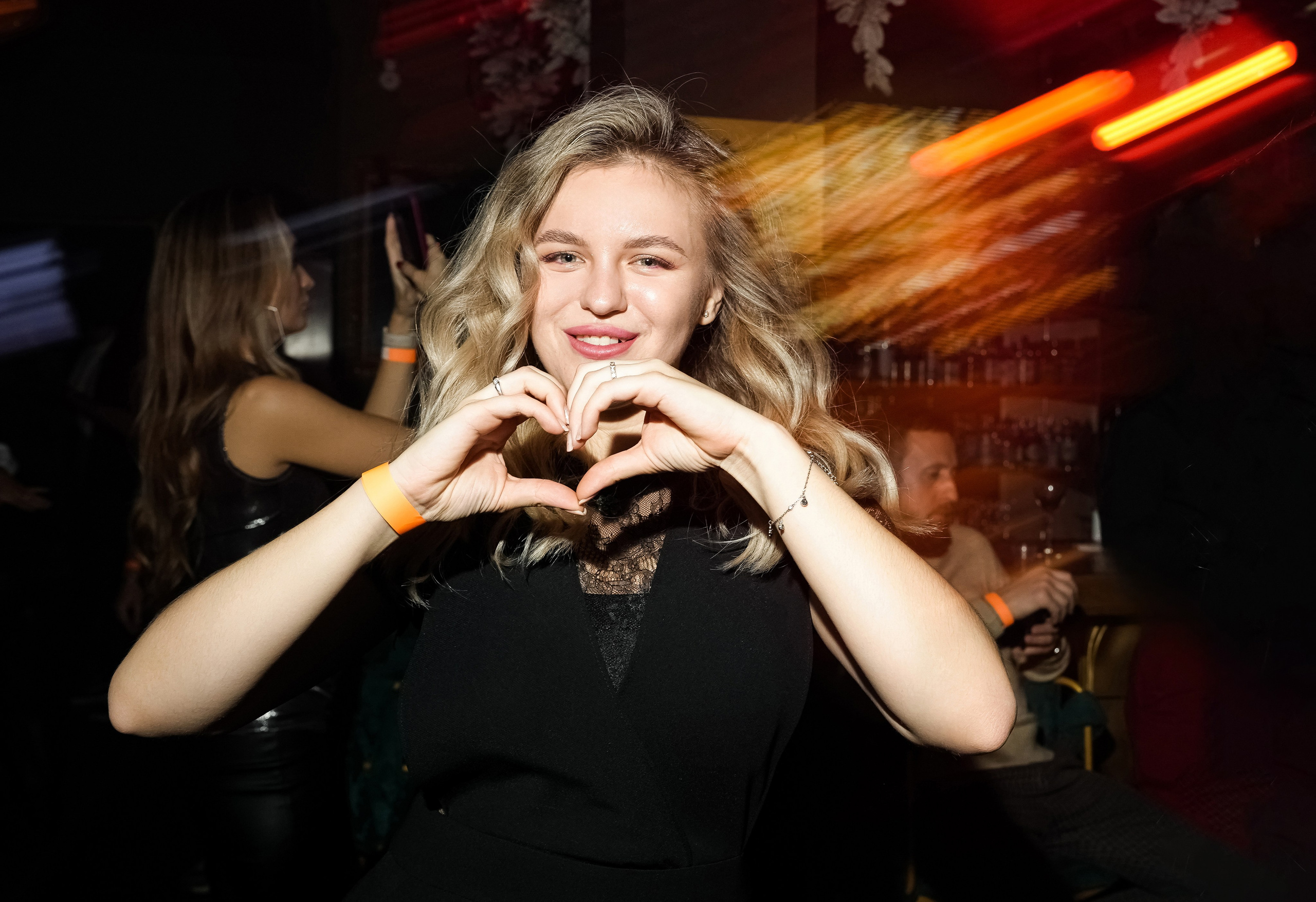 EVENT-туса в караоке. Свадебный фотограф и видеограф в Ростове-на-Дону. Максим и Наталья Лебедевы