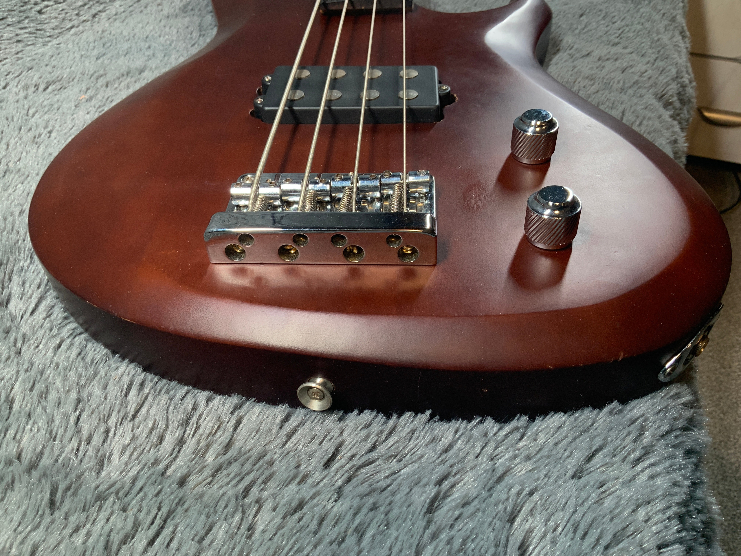 Vintage Bass Korea 90's