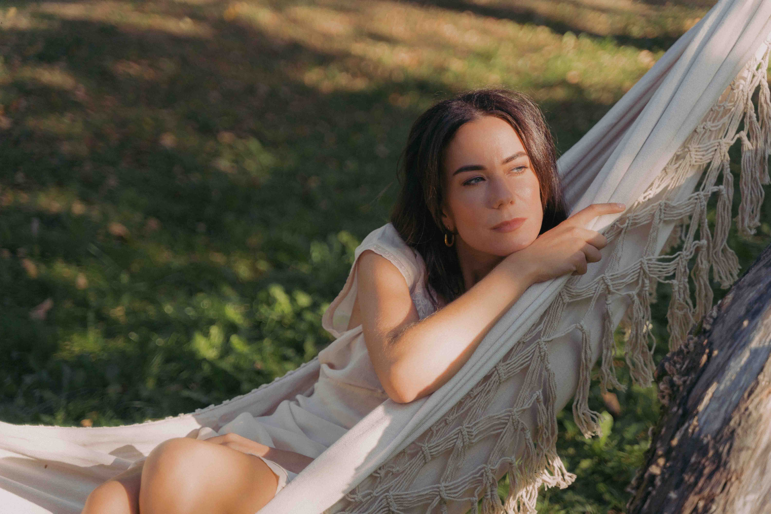 Яблоневый сад и гамак. Фотограф и видеограф в Москве и Абу Даби Мария Кулагина