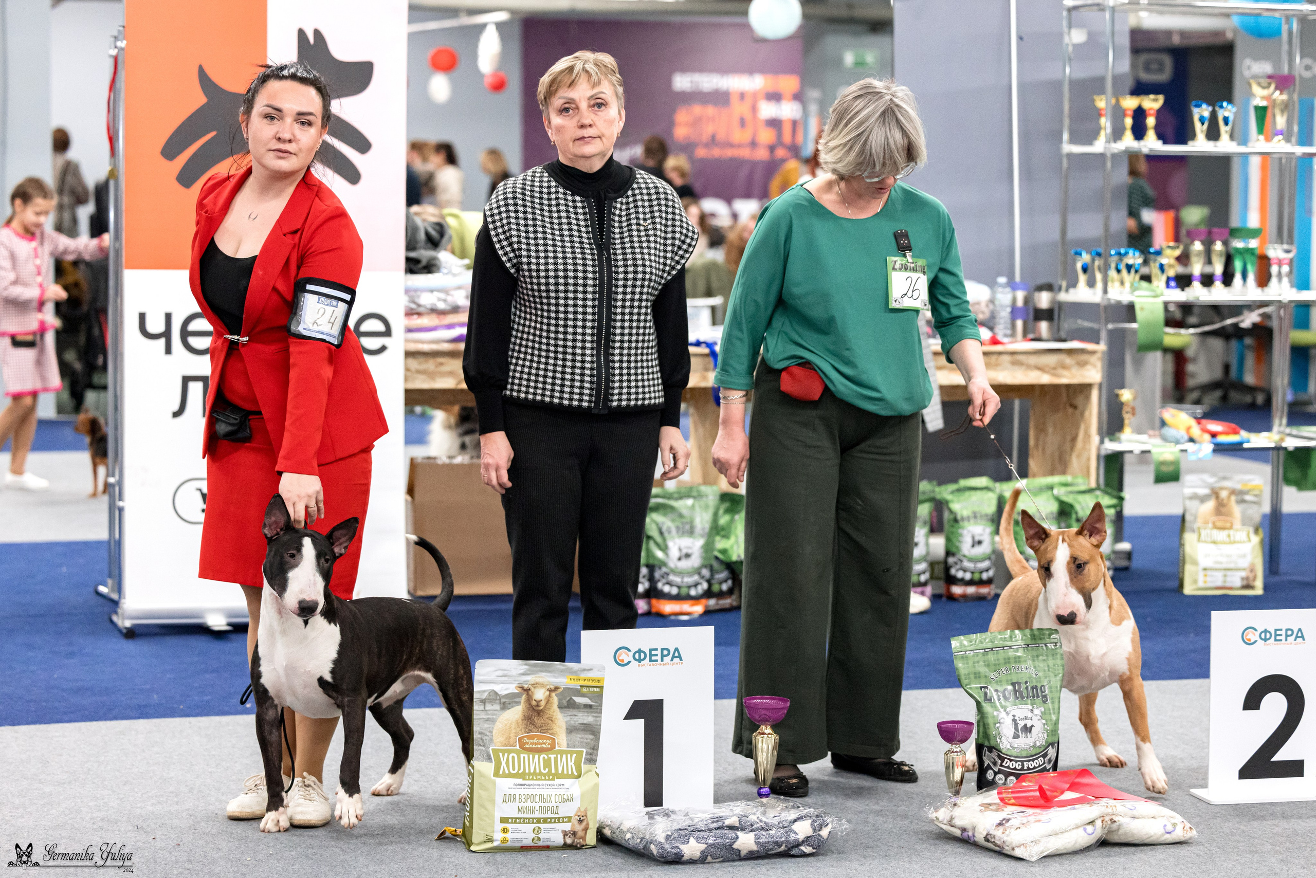 Сфера 28.01. и 4.02.2024. Фотограф-анималист Юлия Германика