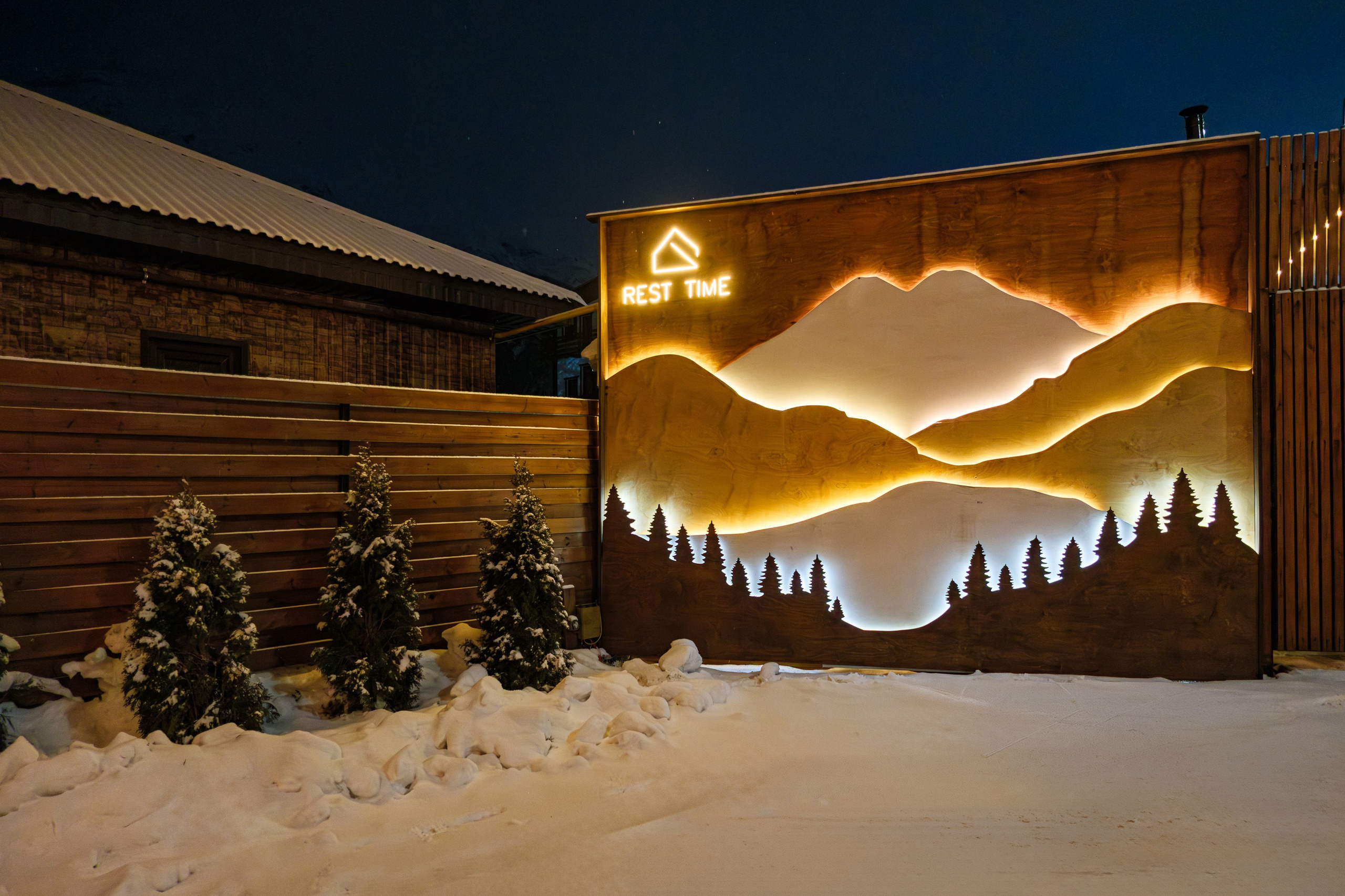 Коттеджи «Rest Time» Терскол. Фотограф на Эльбрусе • Роман Шатхин