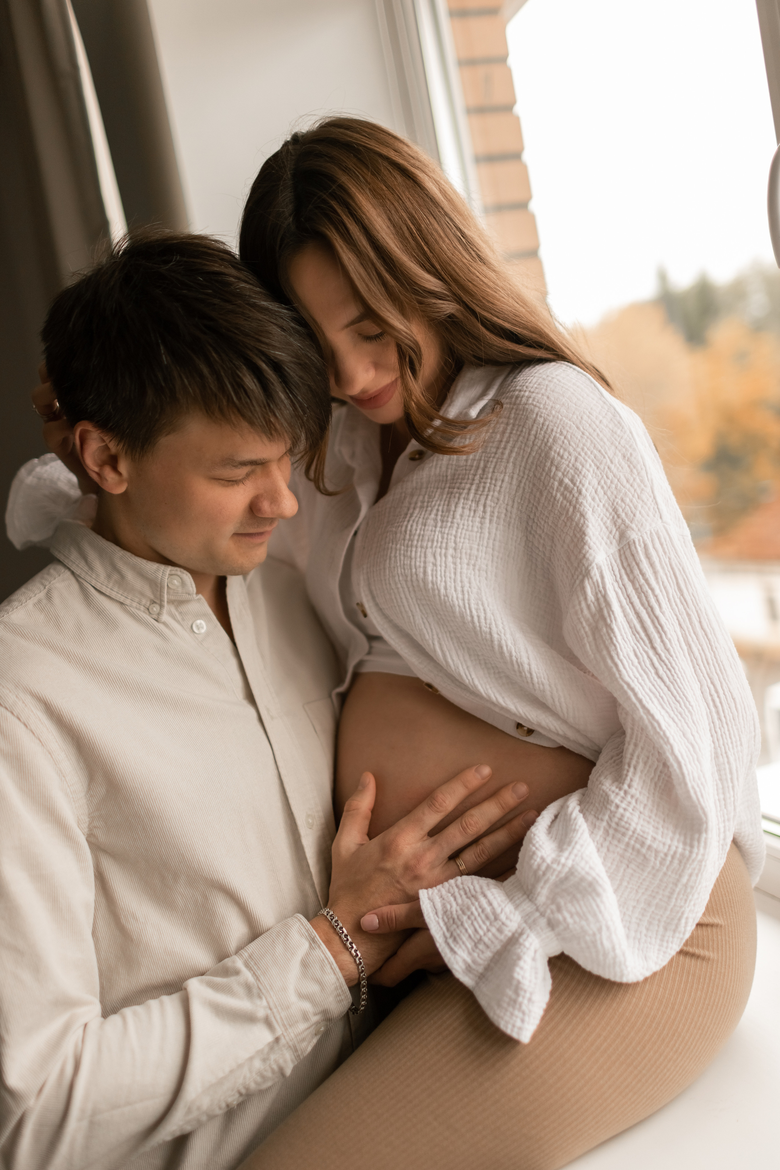 Юрий и Анастасия в трепетном ожидании. Фотограф про любовь в городе Москва