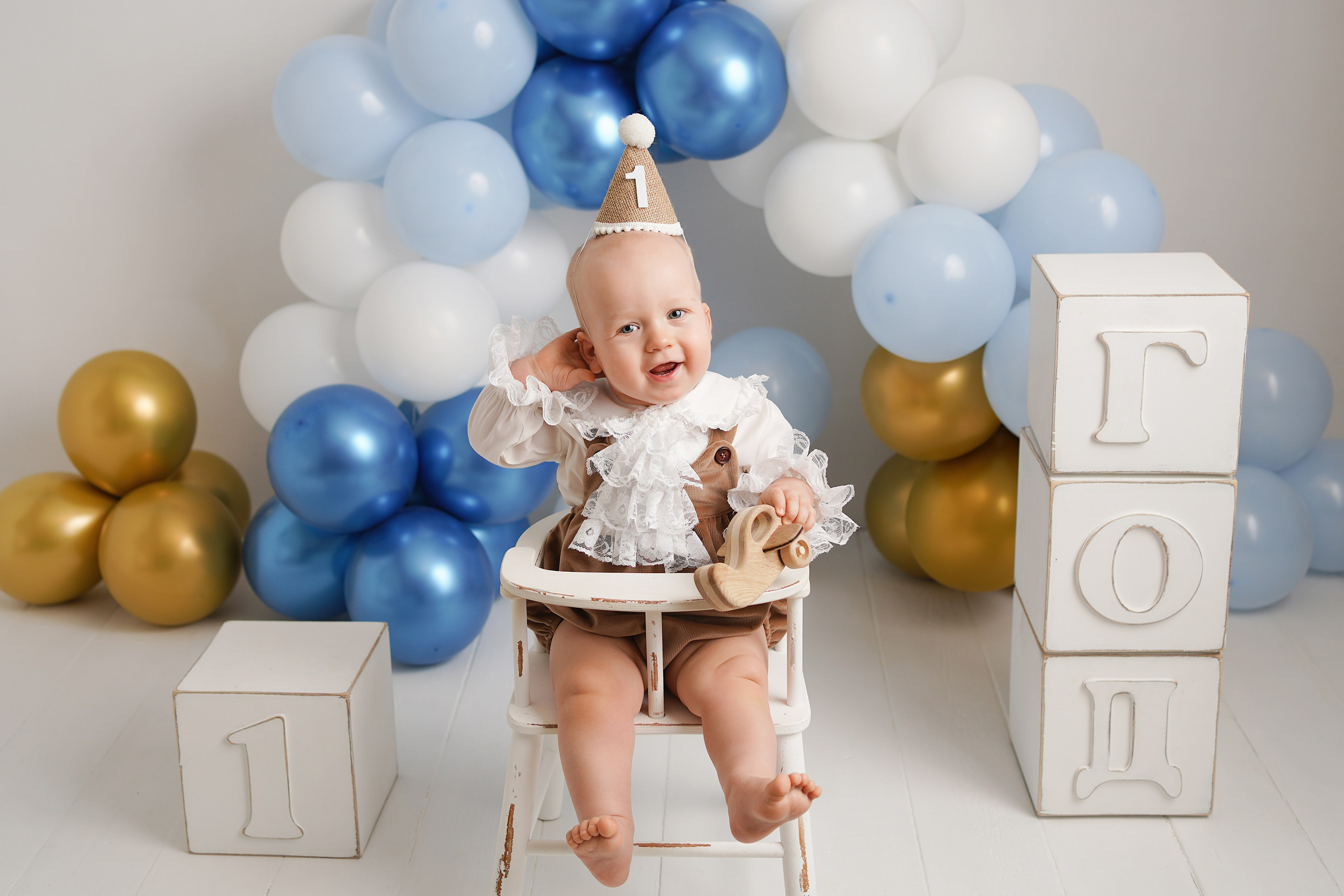 Детская фотосессия Первый год Миши. Детский фотограф и фотограф новорожденных в Калининград Оксана Иваний