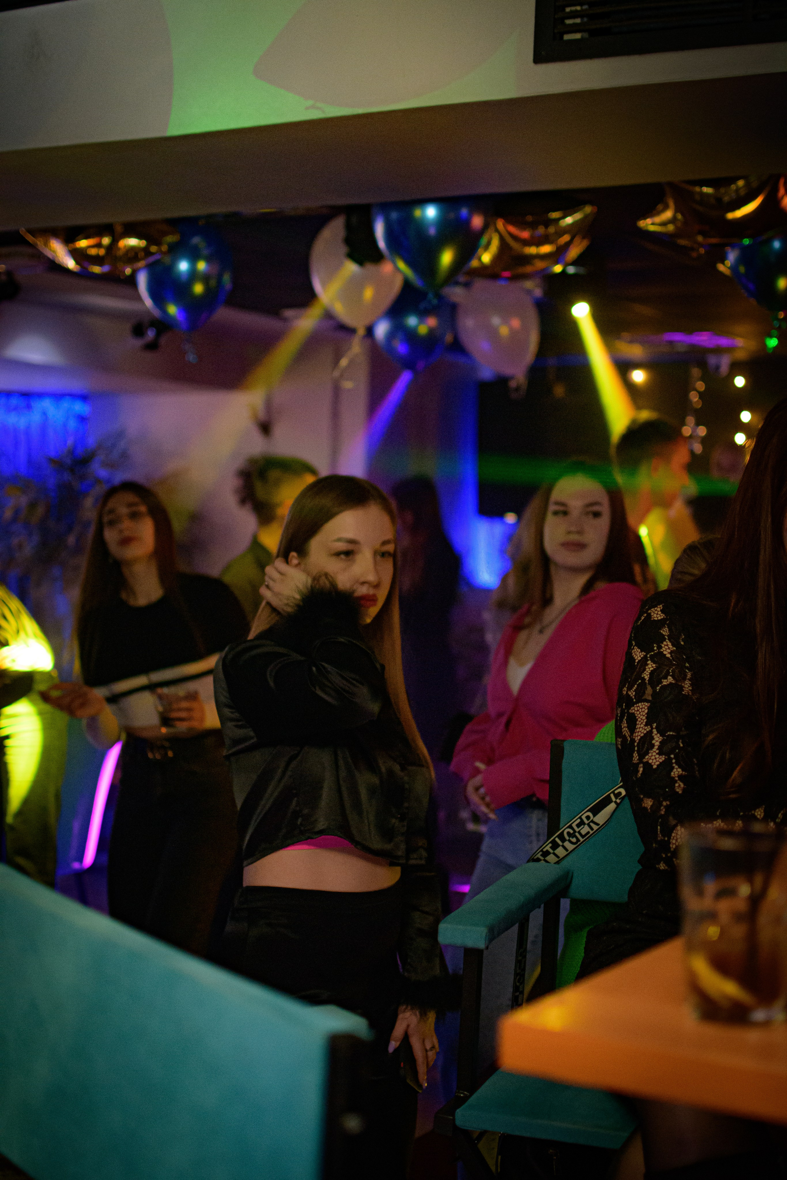 HOLLYWOOD / 6 YEARS. Photokarish