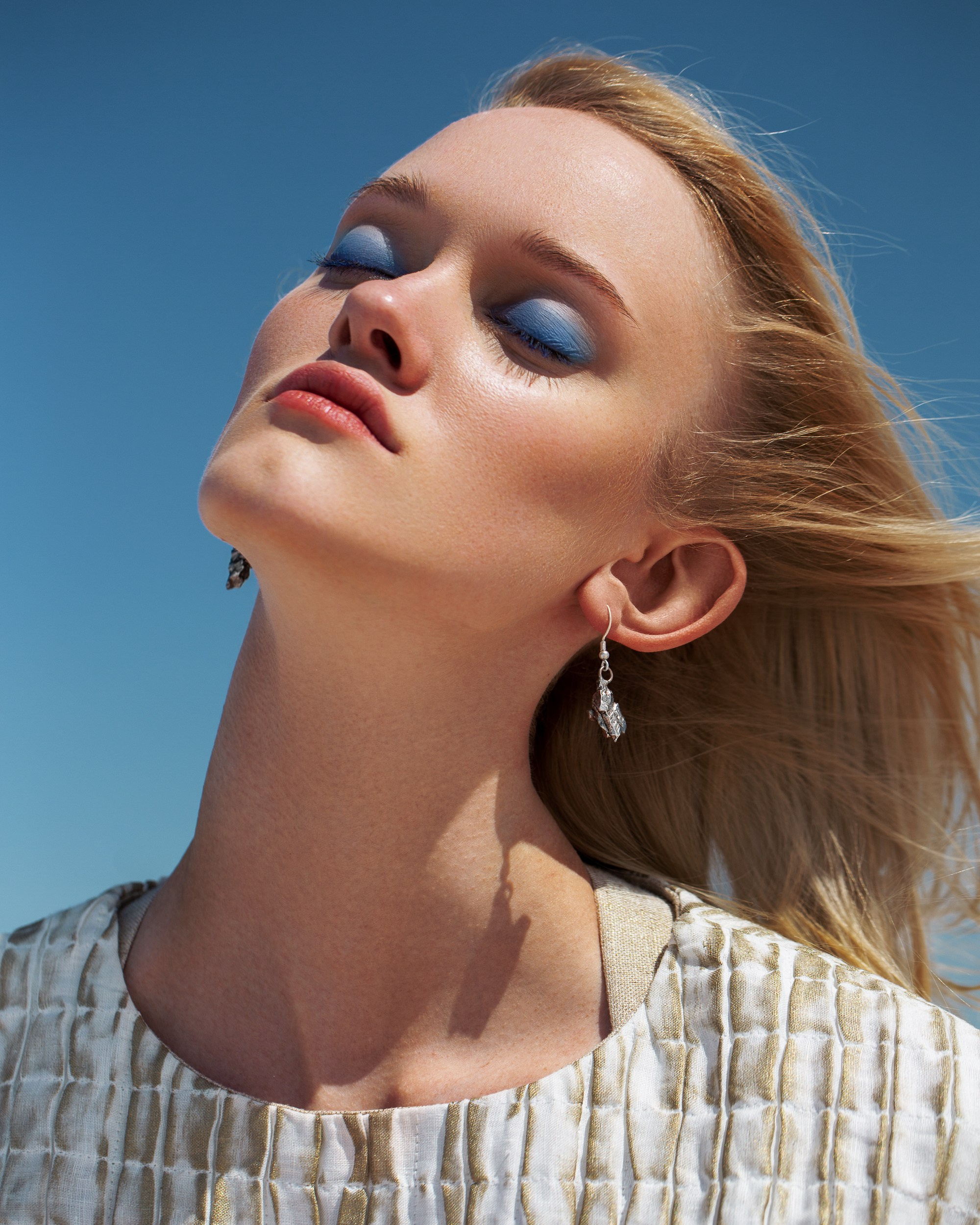 Campaign for MADE IN COSMOS. Photographer Anna Arzamastseva