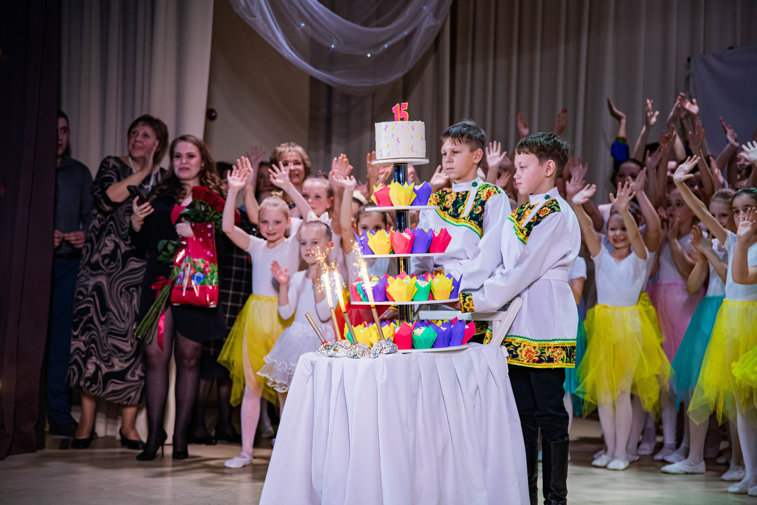 «Конфетти» Юбилейный концерт «Твори Добро». Фотограф Дарья Маташкова