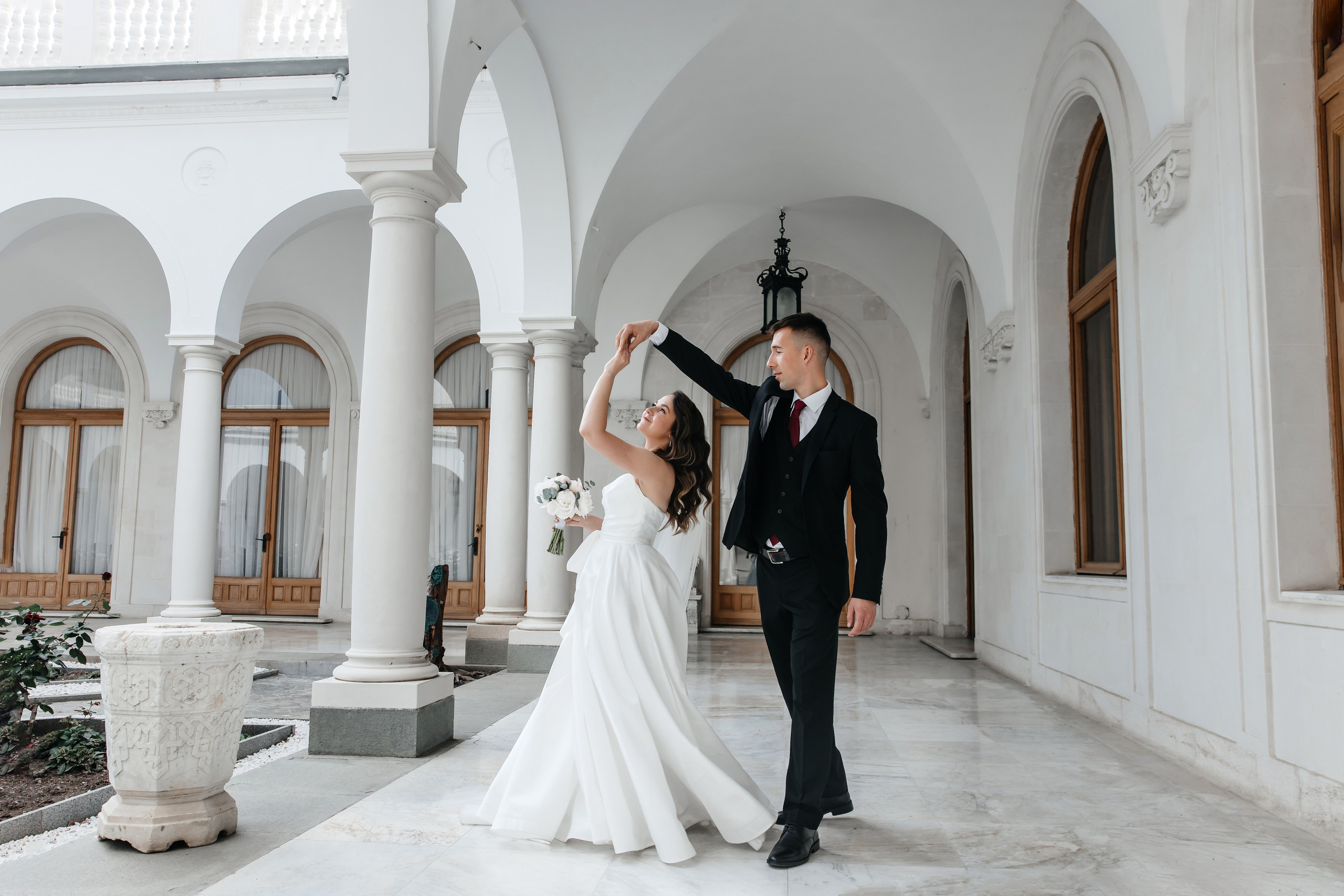 Парк Харакс, май в Крыму. Анонс свадьбы Ильи и Ксении. Свадебный фотограф в Крыму и Севастополе Ольга Баскакова