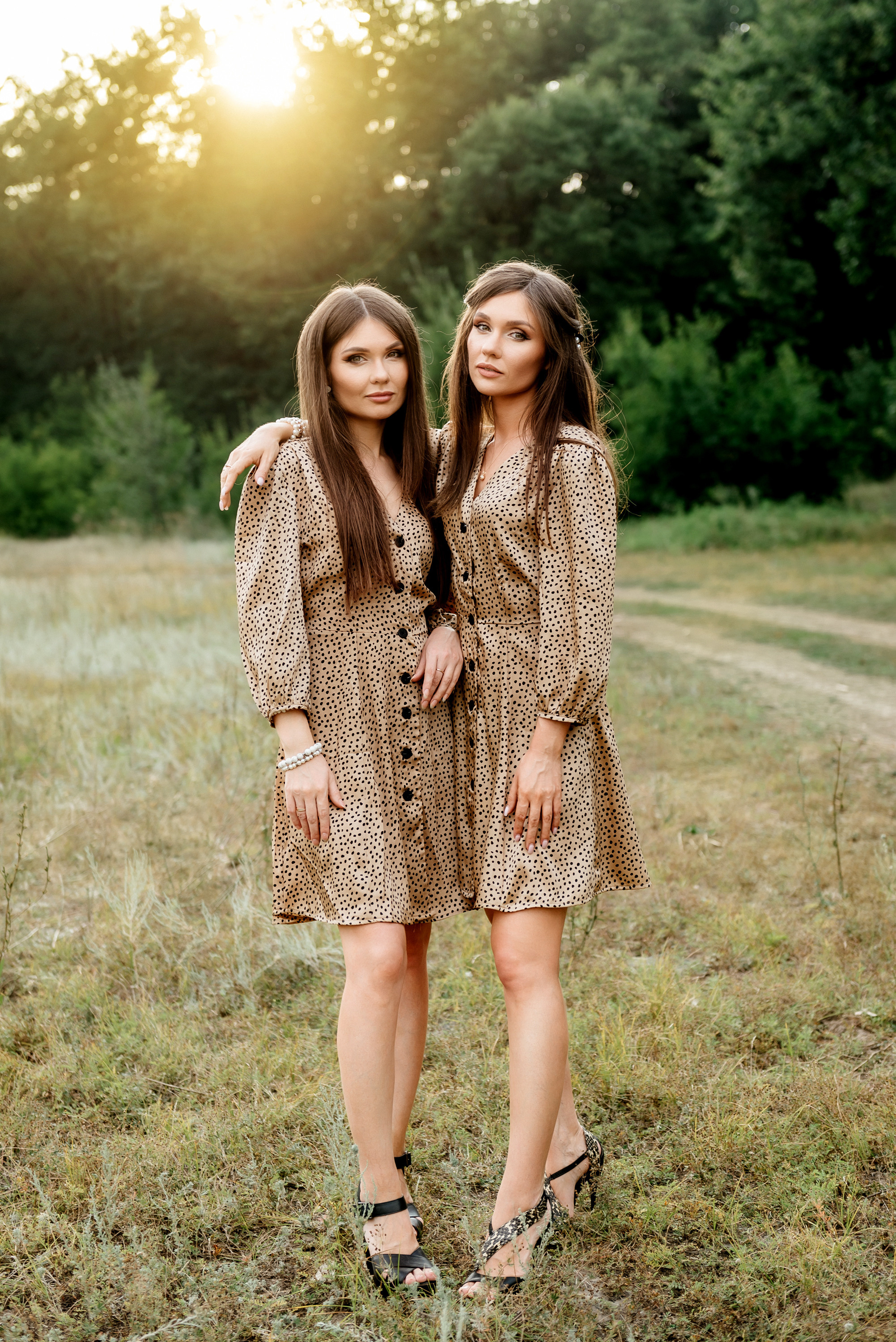 Виктория и Полина