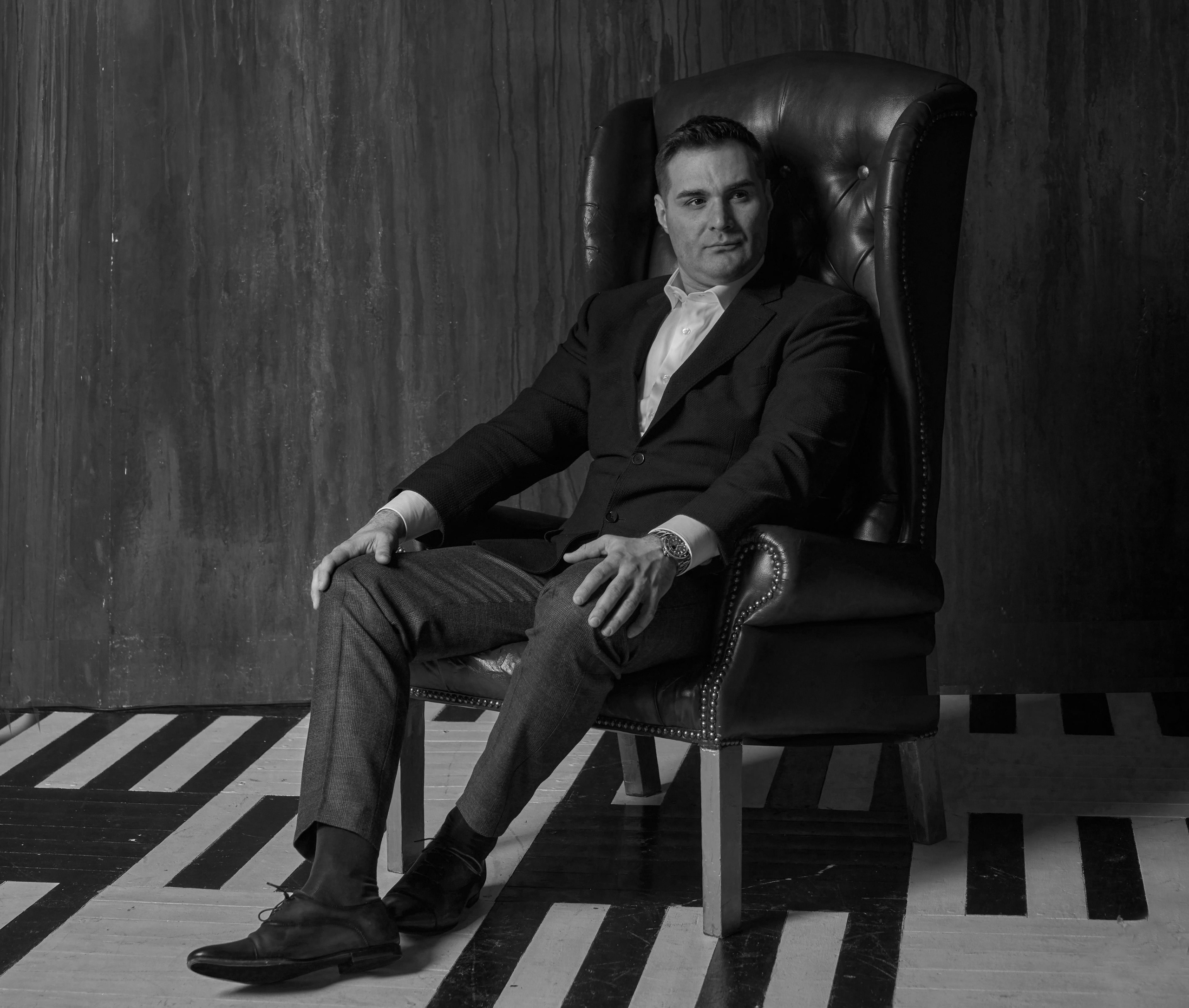 Деловой портрет в студии. Свадебный, семейный и контент фотограф в Санкт- Петербурге Елена Грие