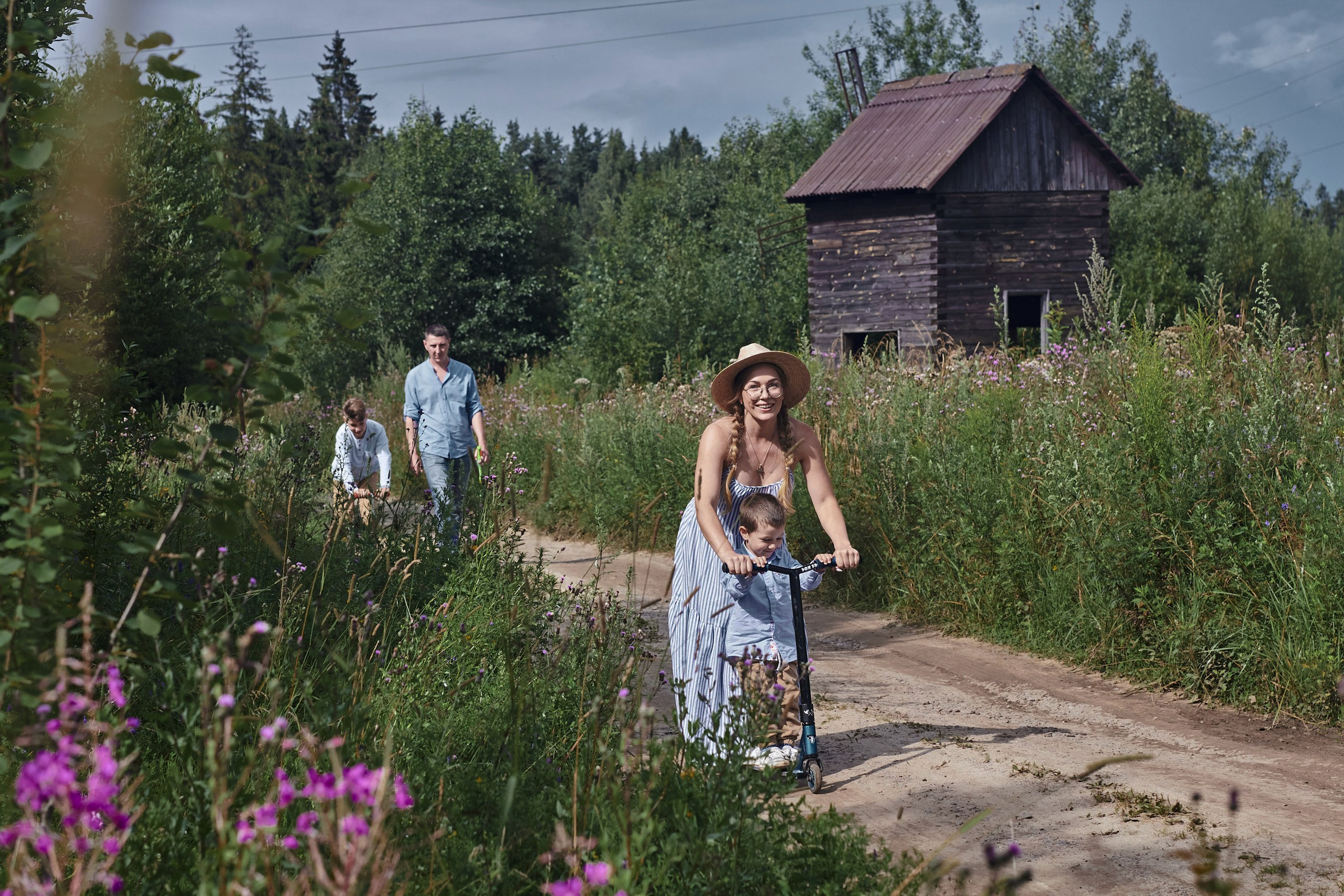 Семейная съёмка на старой Мельнице. Свадебный, семейный и контент фотограф в Санкт- Петербурге Елена Грие
