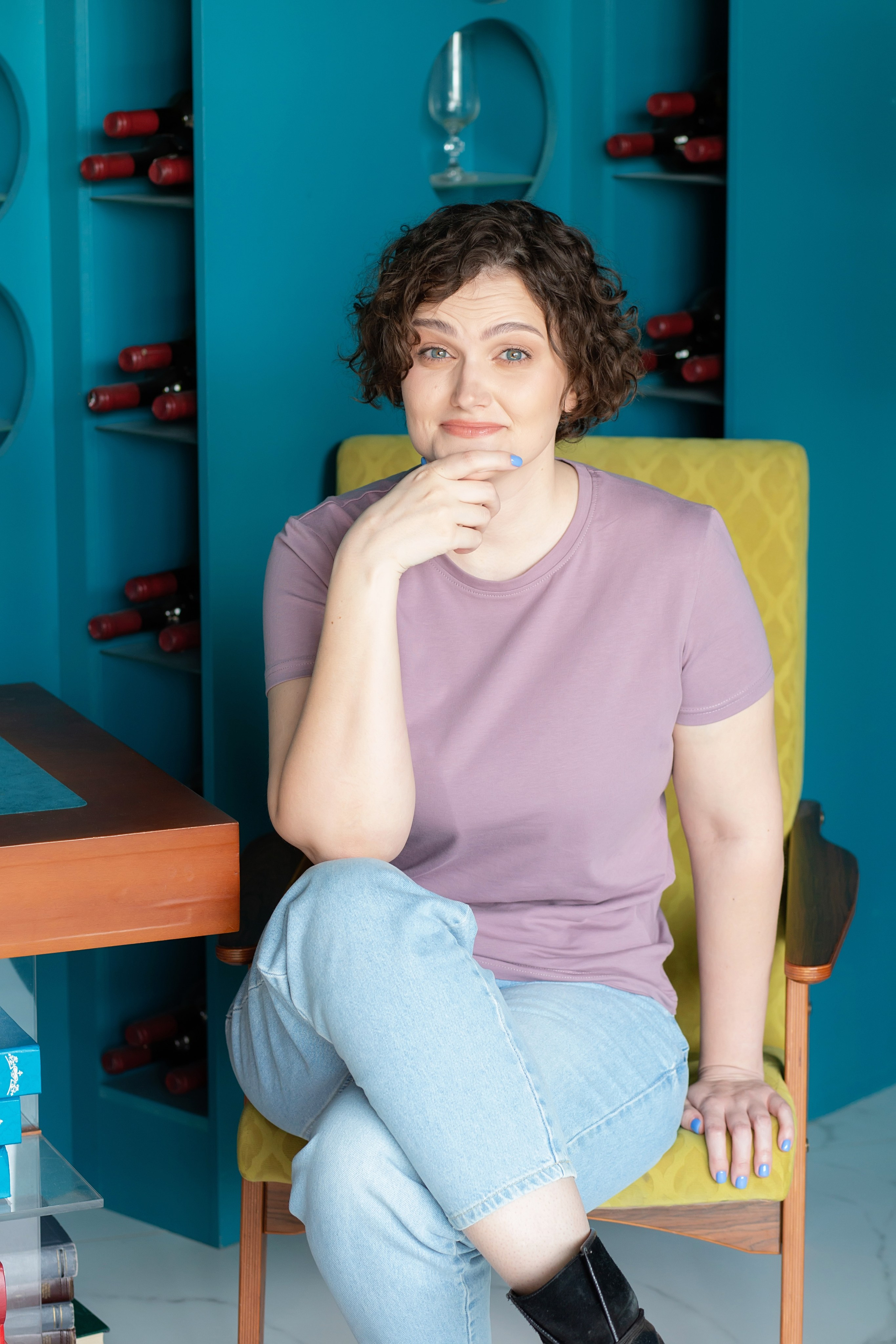 Визуал для группы ВК психолога в Санкт-Петербурге. Контент для соцсетей. Портретные фотосессии, контент-съемки, репортаж