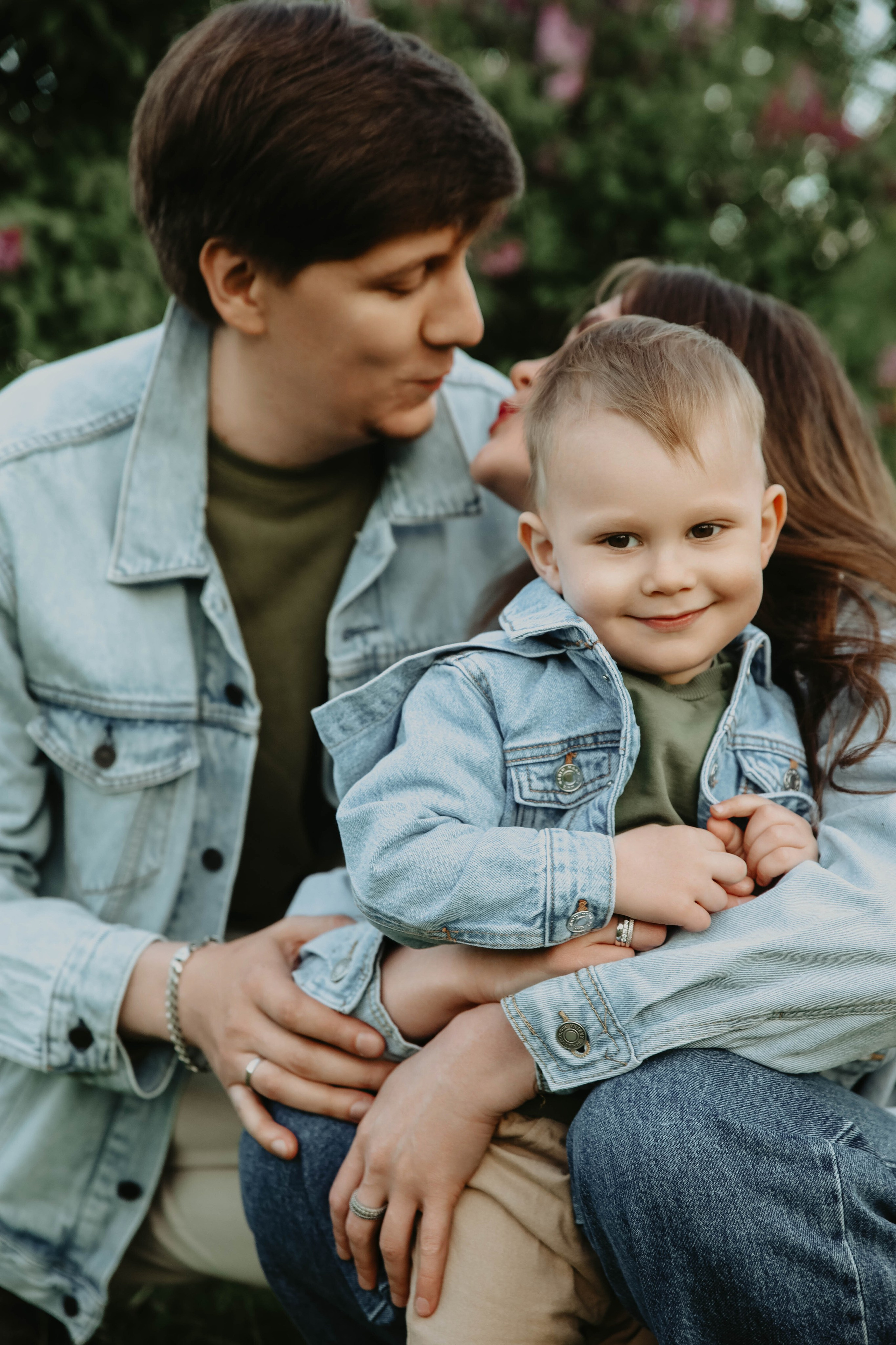 Семейная фотосессия с детьми в парке Коломенское. Свадебный и семейный фотограф в Москве
