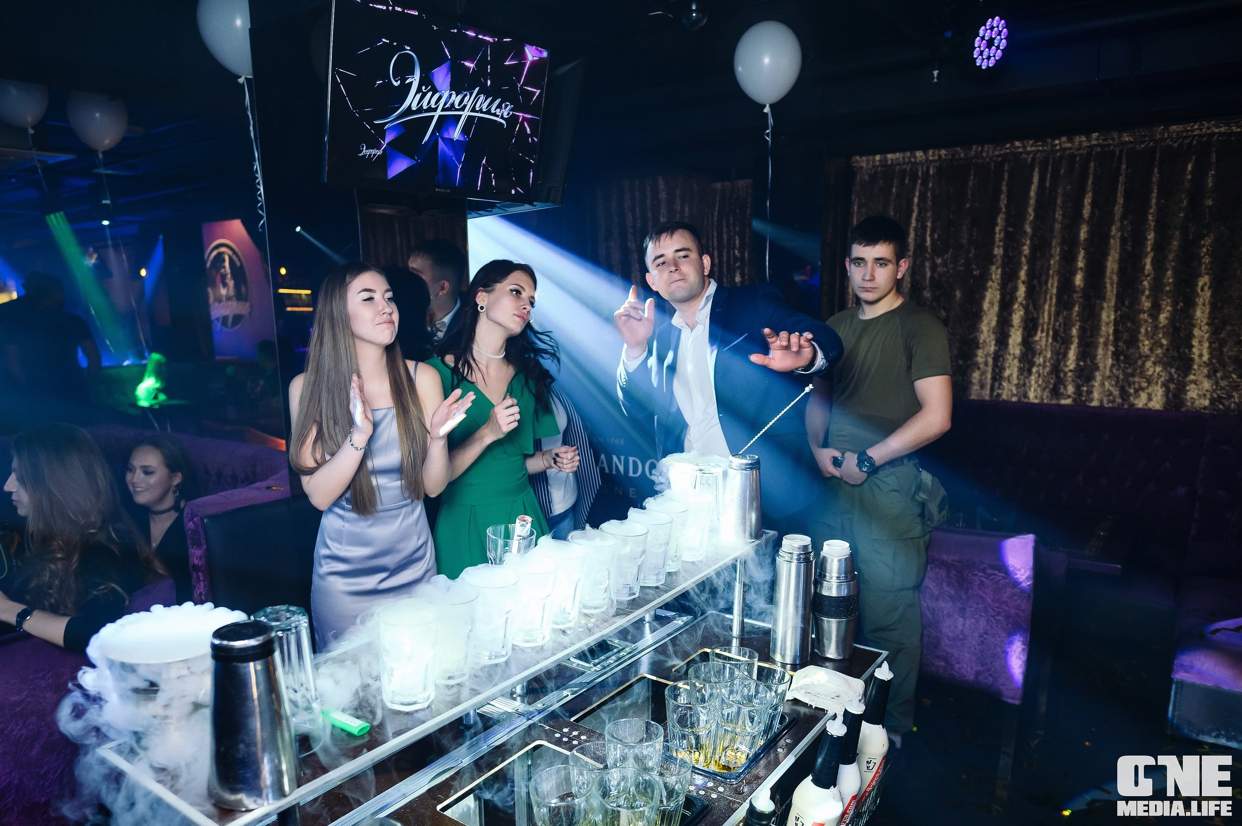 Фоторепортаж из караоке-клуба Эйфория. One Media Life: фоторепортажи, фотоотчеты с мероприятий и заведений