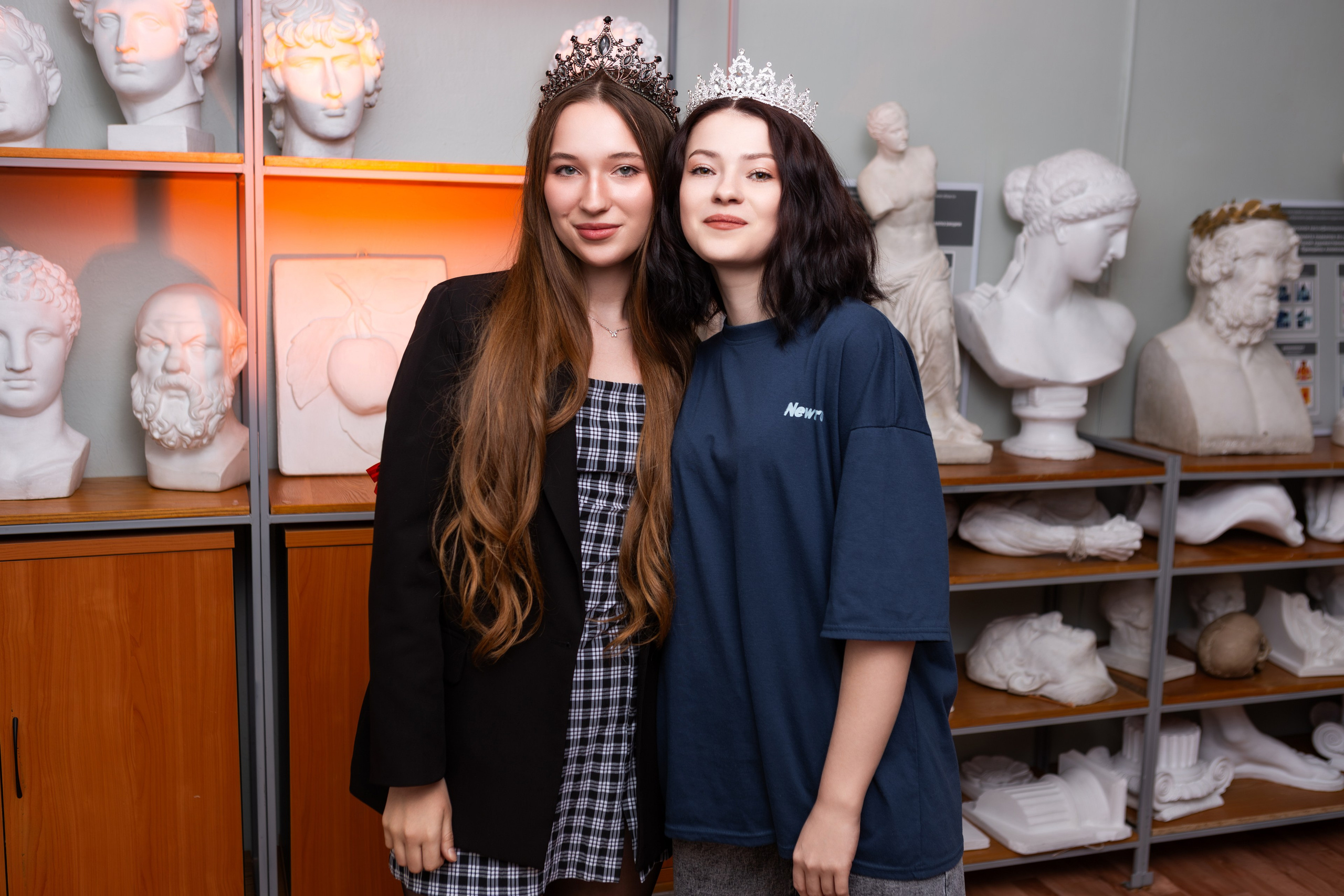 ФОТОСЕССИЯ В АУДИТОРИИ ДЛЯ БУДУЩИХ УЧИТЕЛЕЙ — выпускников Чернского профессионально-педагогического колледжа. ТВОЙ АЛЬБОМ / ТВОИ ПРАВИЛА