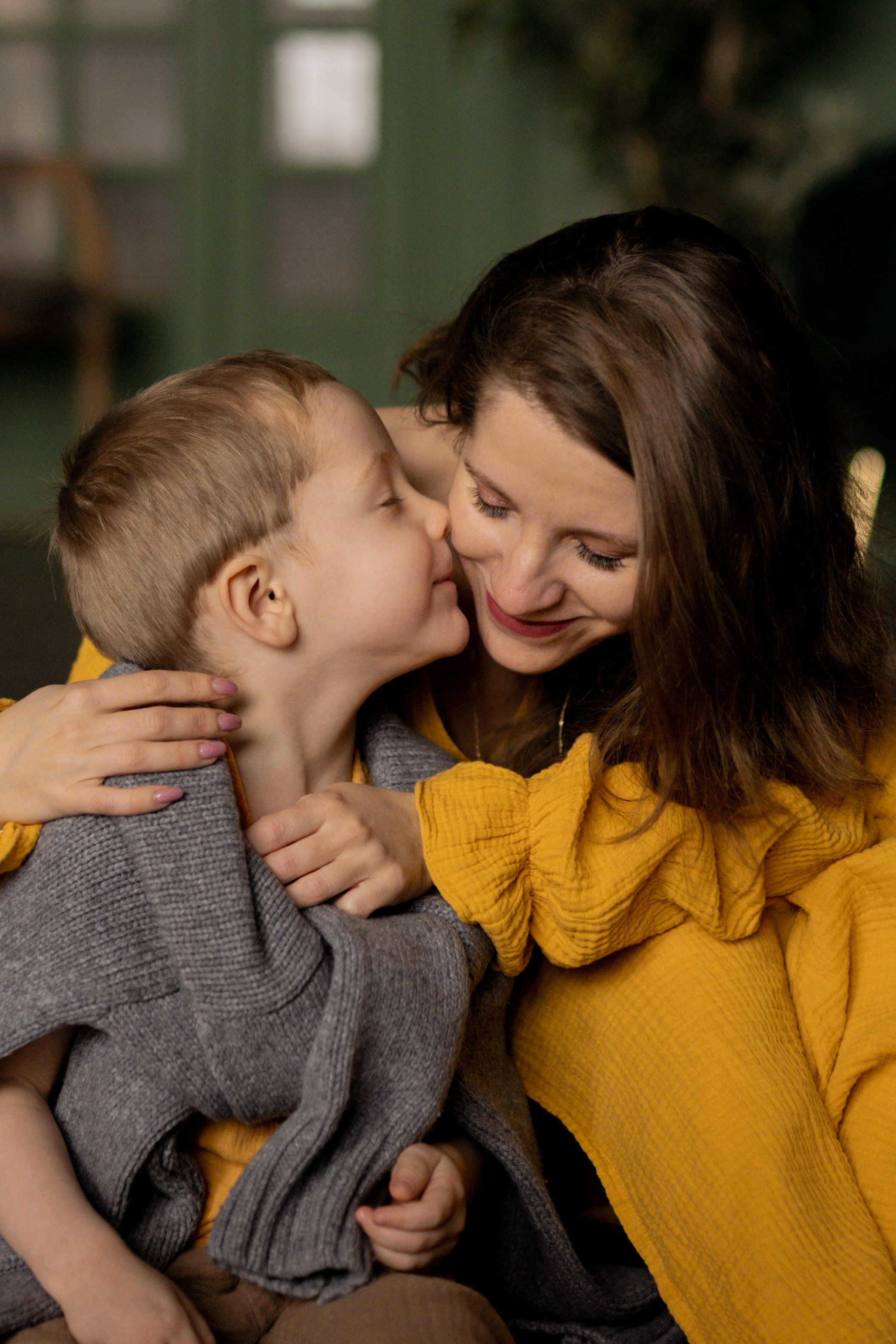 Татьяна и Миша в студии. Фотограф грудного вскармливания в Москве Екатерина