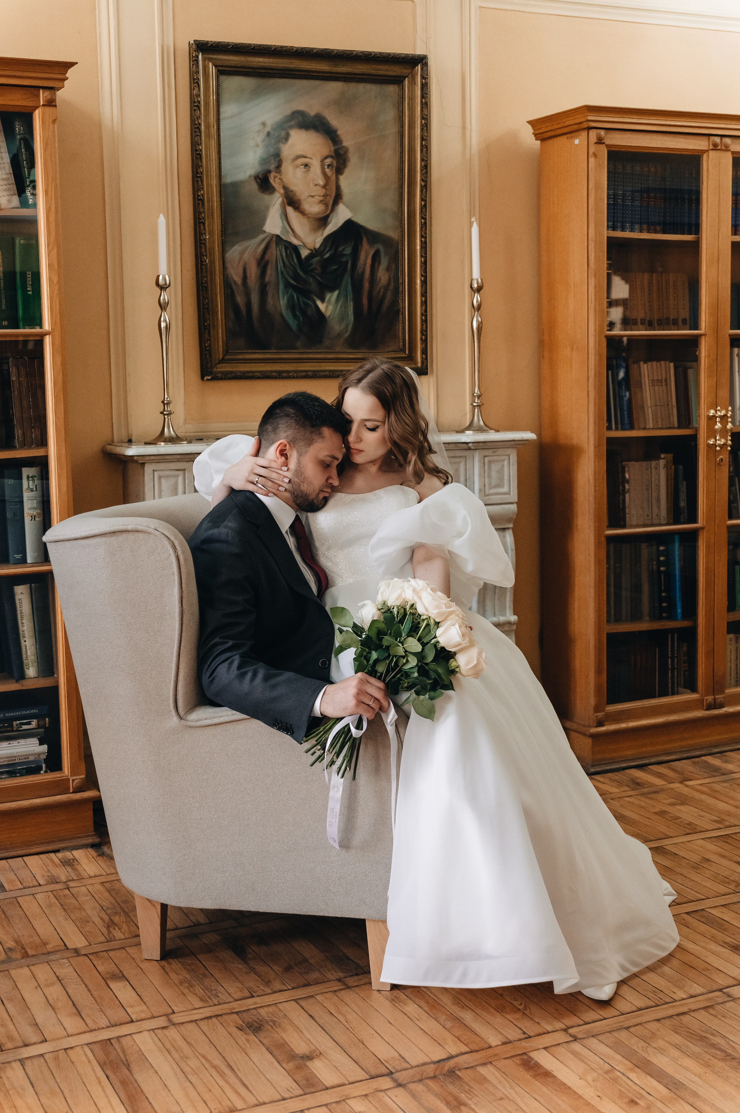 Свадебная фотосессия в библиотеке им. Пушкина. Портретный фотограф Москва Светлана Кашура