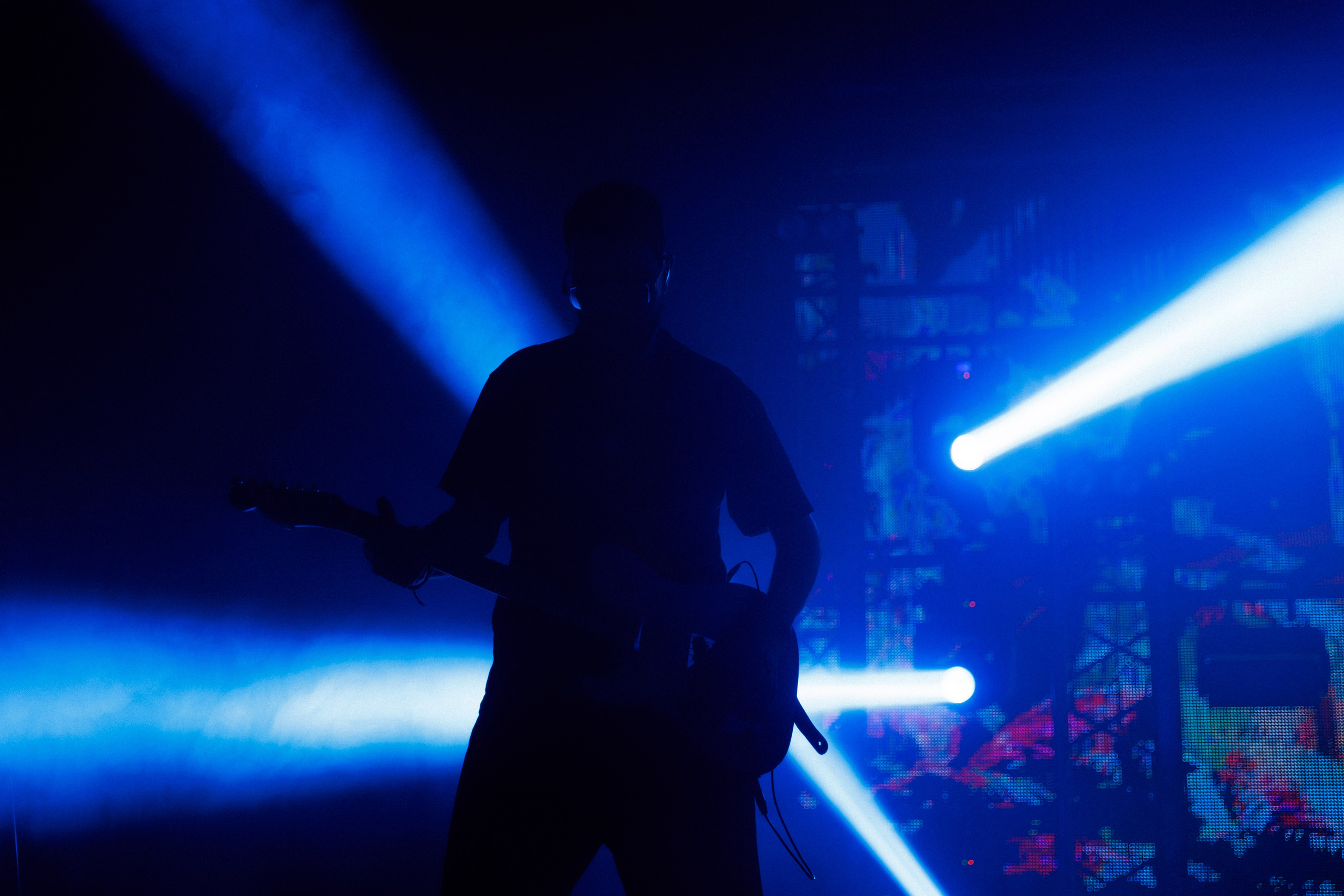 Фотоотчёт и репортаж с концерта группы GAYAZOV$ BROTHER$. Красильников Евгений — профессиональный фотограф в Ростове-на-Дону