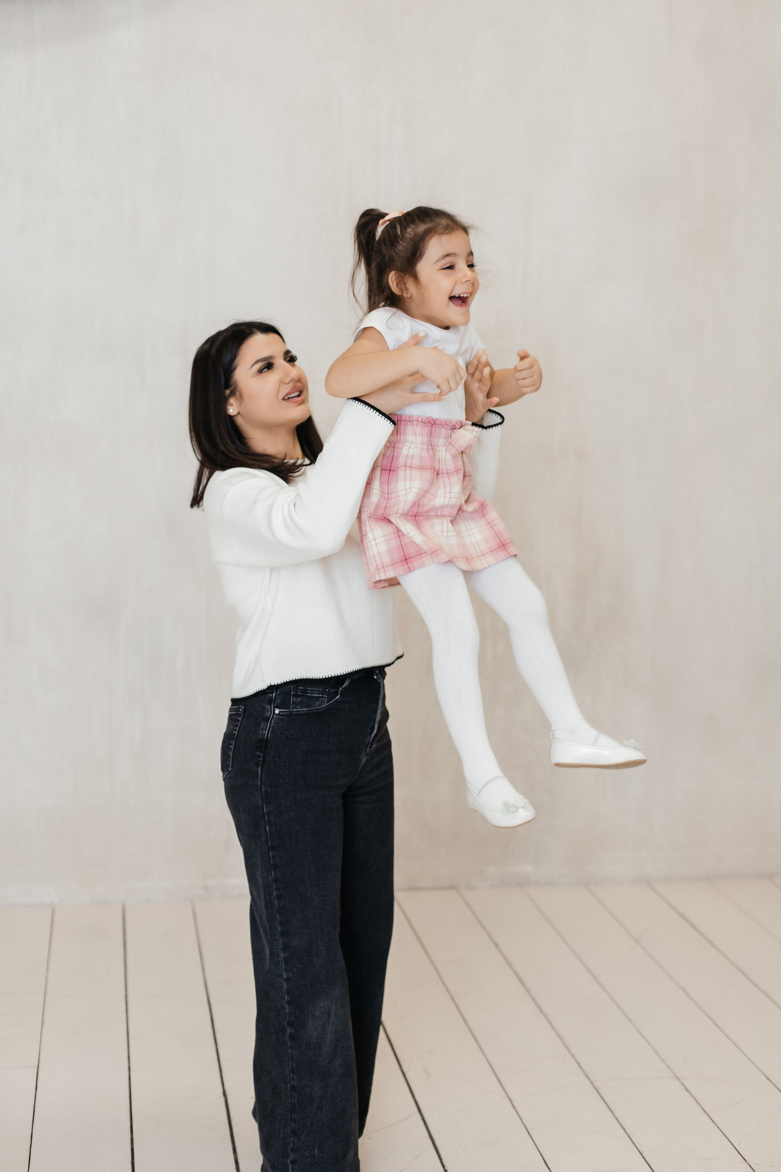 Семейная фотосессия в фотостудии Кросс. Фотограф Александра Сыщенко