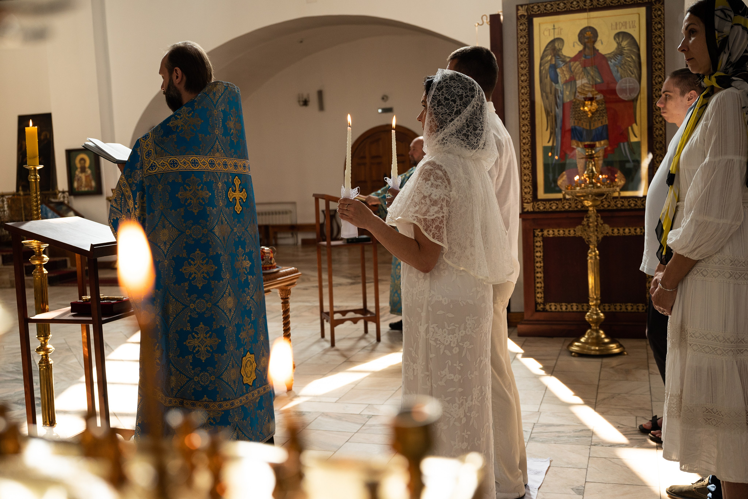 Венчание в Храме Торжества Православия в Алтуфево. Фотограф Ксения Огородова портфолио