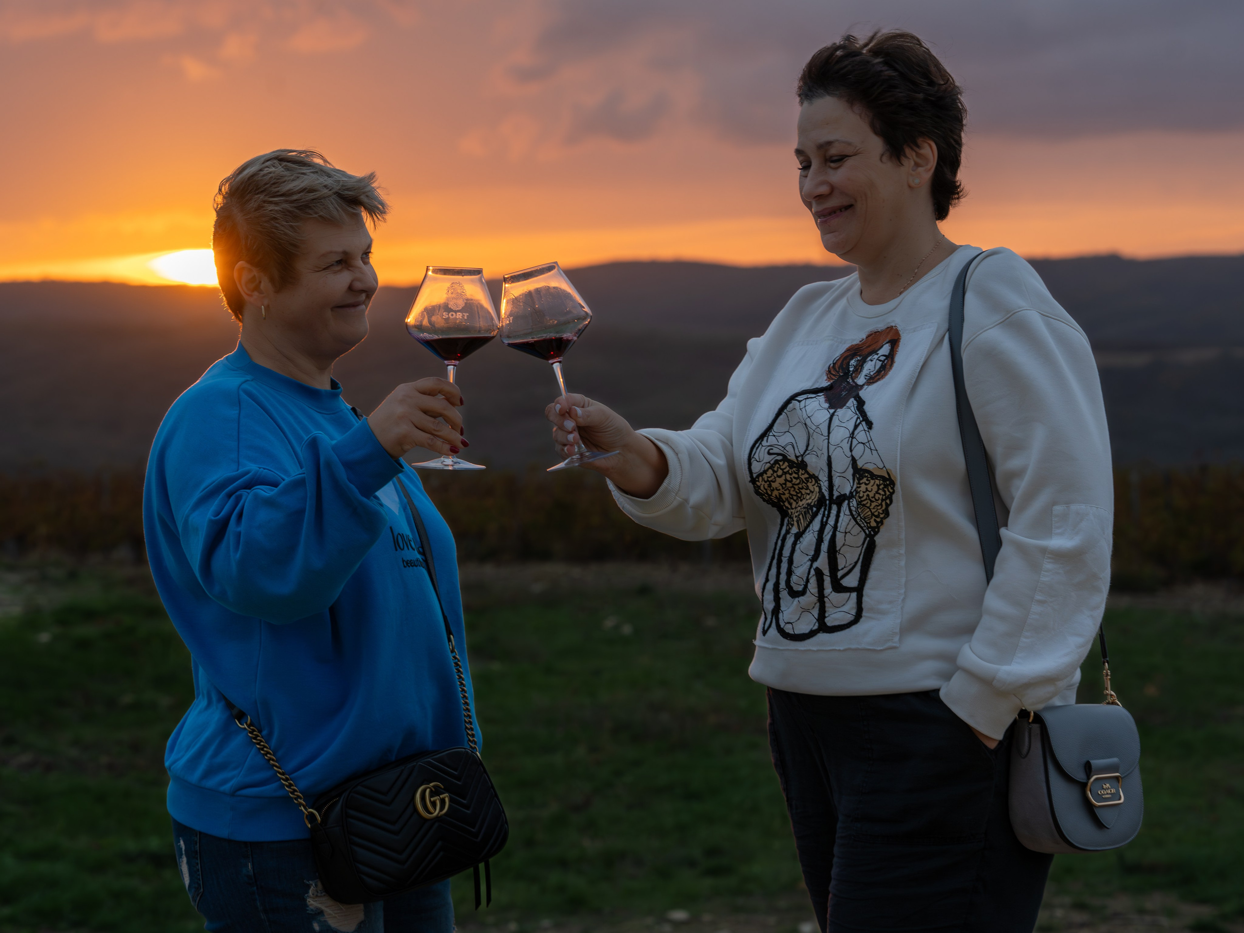 Литературная мастерская с Ольгой Шутовой в «Винотеррии». Репортажный фотограф в Красной Поляне и Сочи Павлюченко Екатерина
