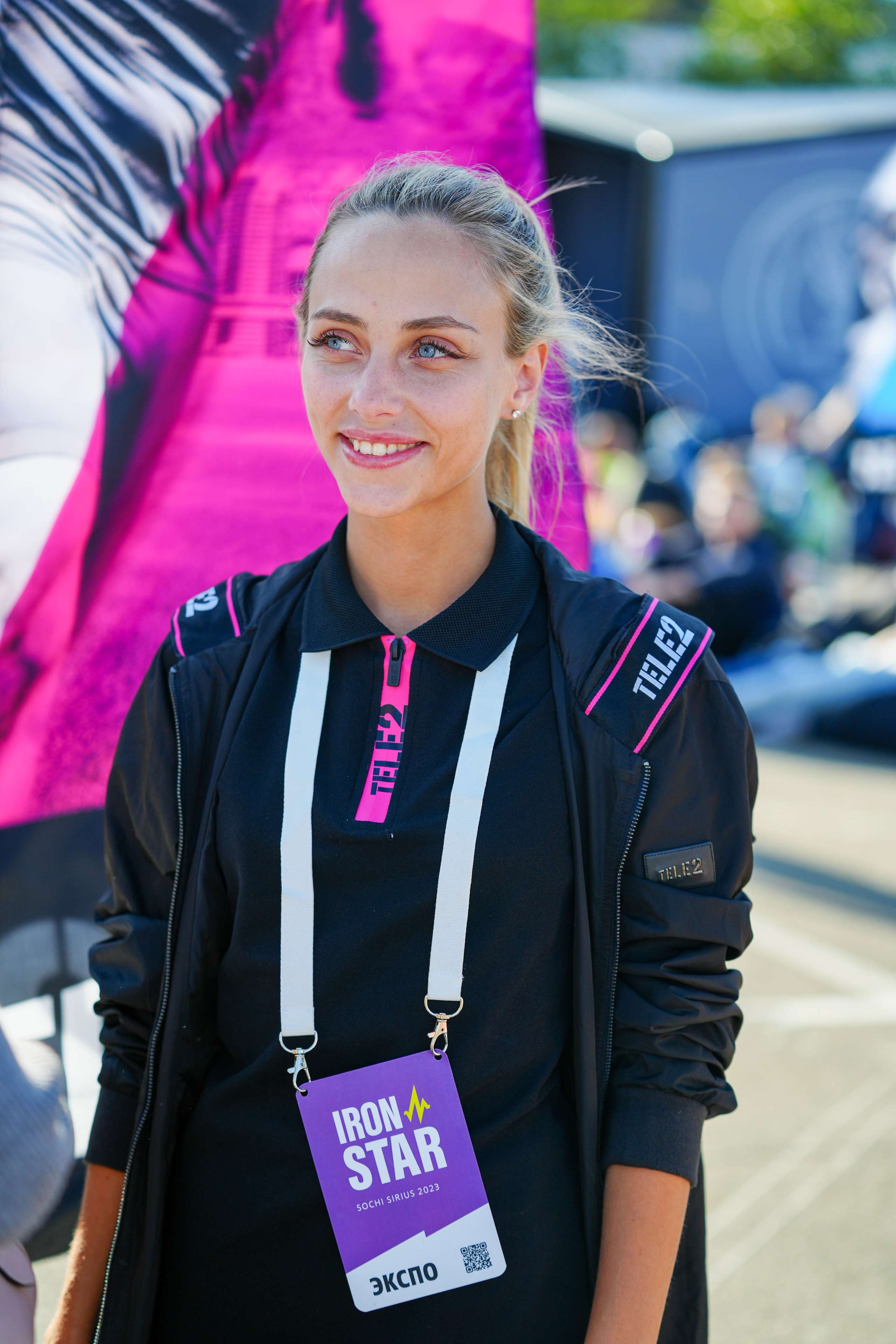 Фотоотчет партнерской интеграции для компании TELE2 на фестивале Ironstar. Репортажный фотограф в Красной Поляне и Сочи Павлюченко Екатерина