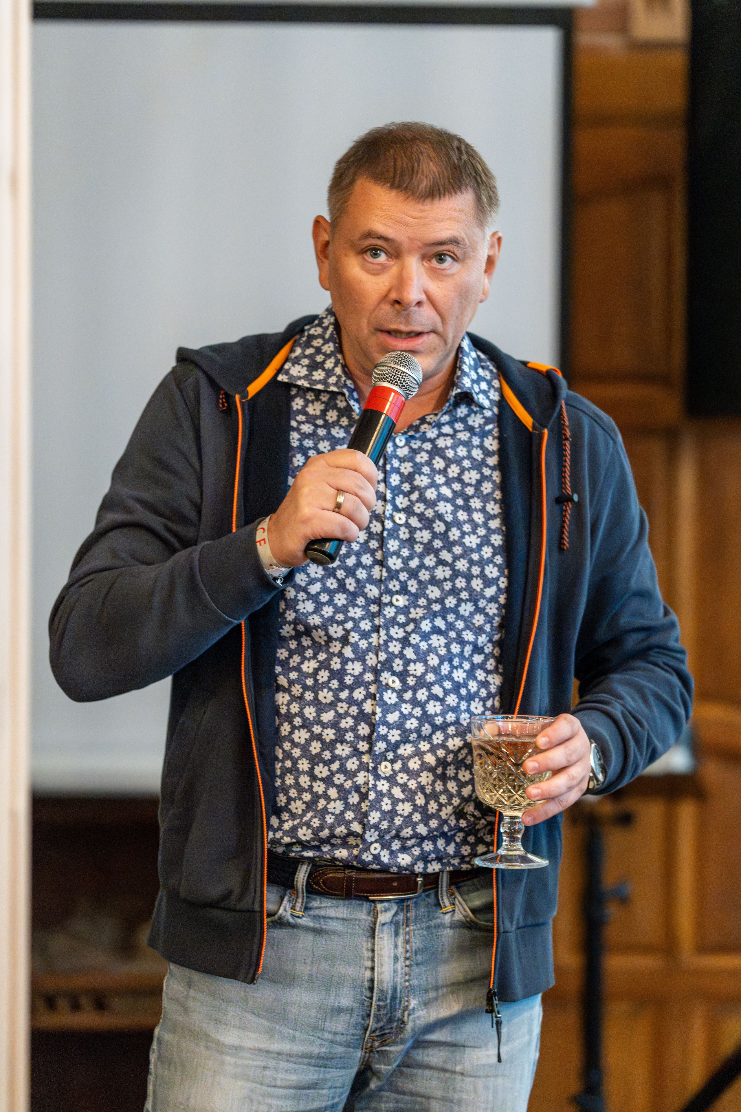 MICE мероприятие для компании Р-фарм. Репортажный фотограф в Красной Поляне и Сочи Павлюченко Екатерина