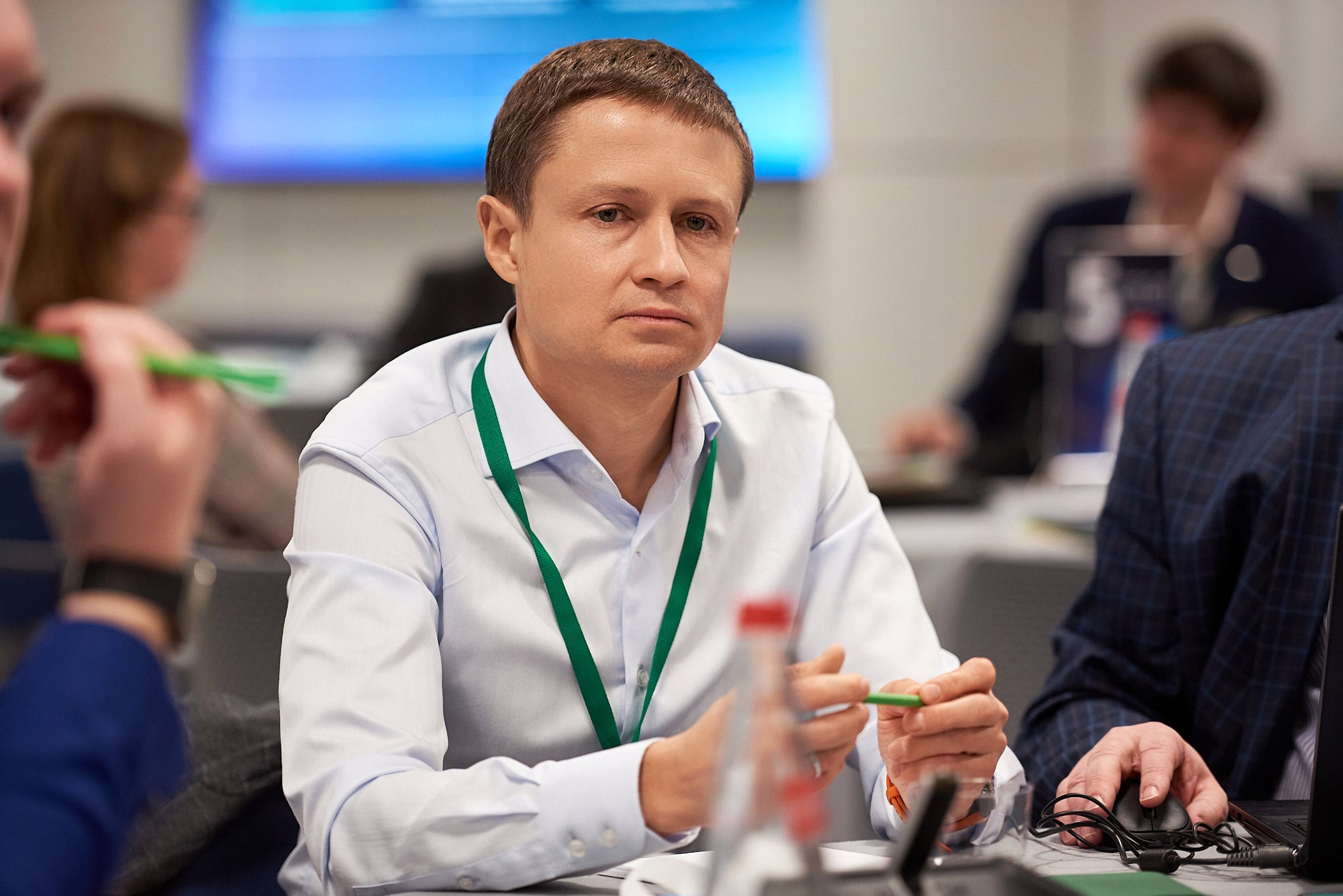 Дизайн-сессия ИИ трансформации Санкт-Петербурга. Иван Ступа, репортажный фотограф в Санкт-Петербурге и Ленинградской области