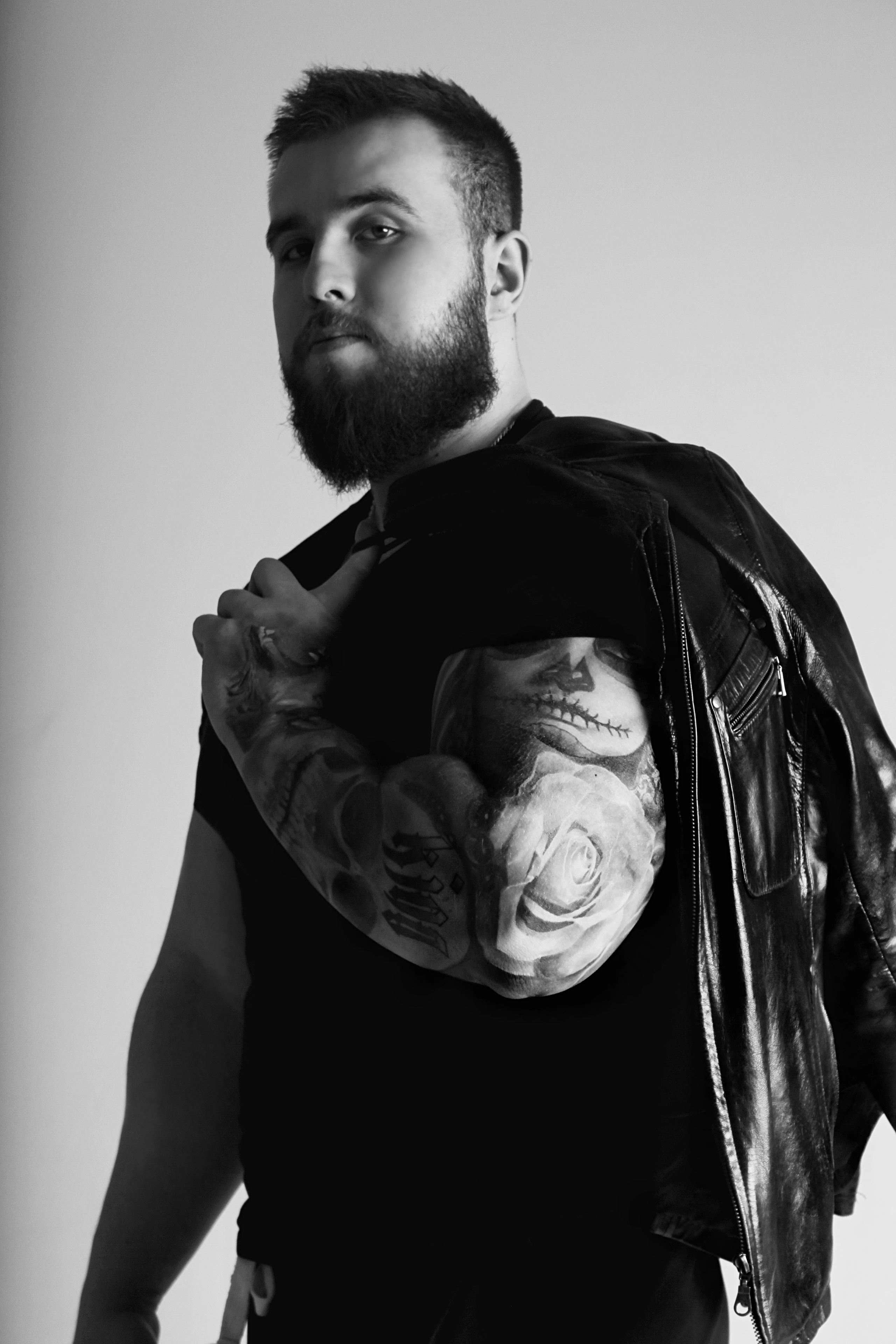 Мужская фотосессия в студии. Булат. Свадебный и репортажный фотограф в Уфе| Осетрова Ольга