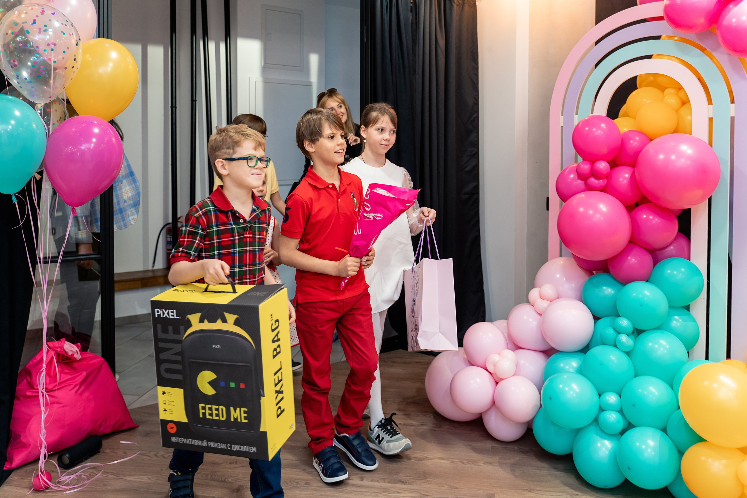 Фотограф на детский день рождения Москва. Фотограф \ Видеограф на Крещение, Венчание Москва| Семейные съемки