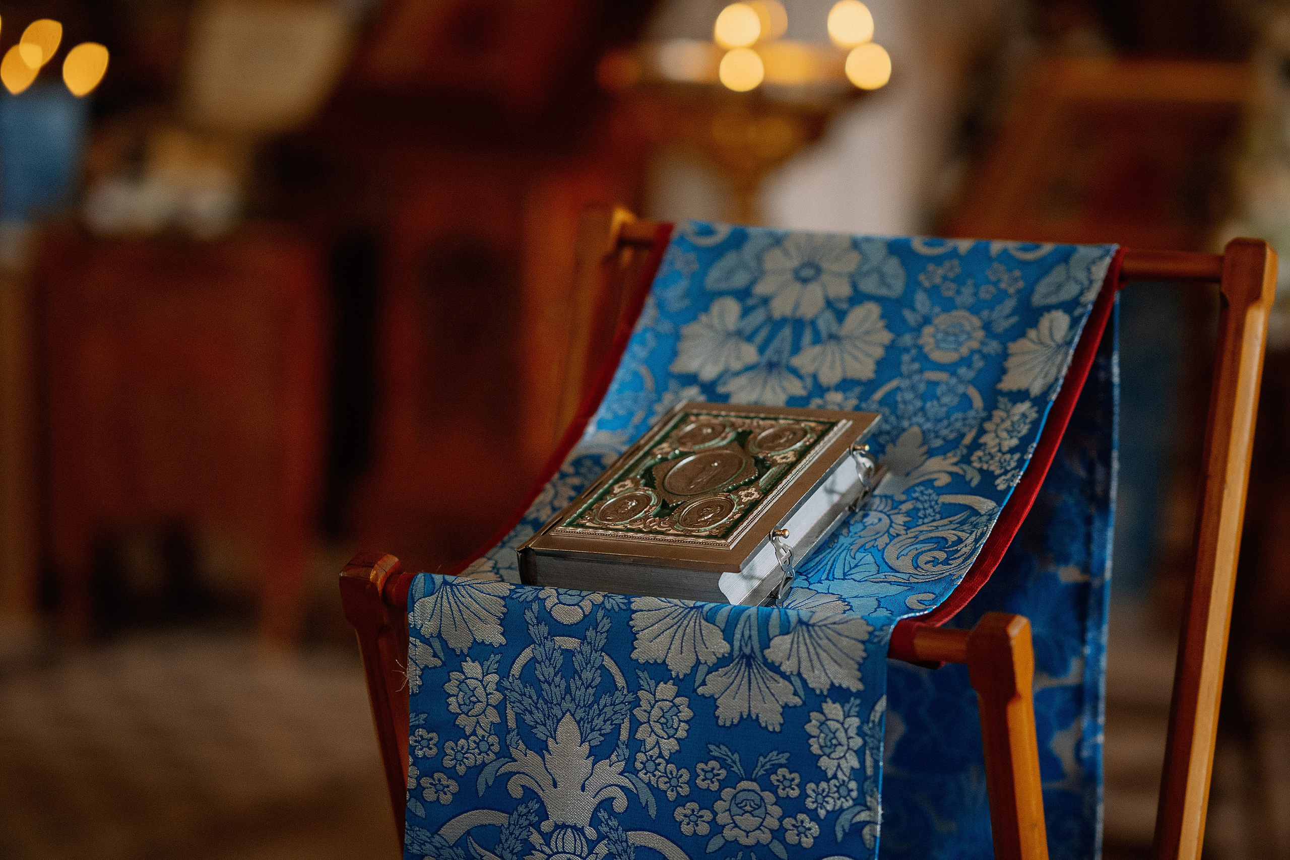 Евгений и Валерия. Фотограф на Крещение и Венчание в Красноярске Рамазанова Юлия