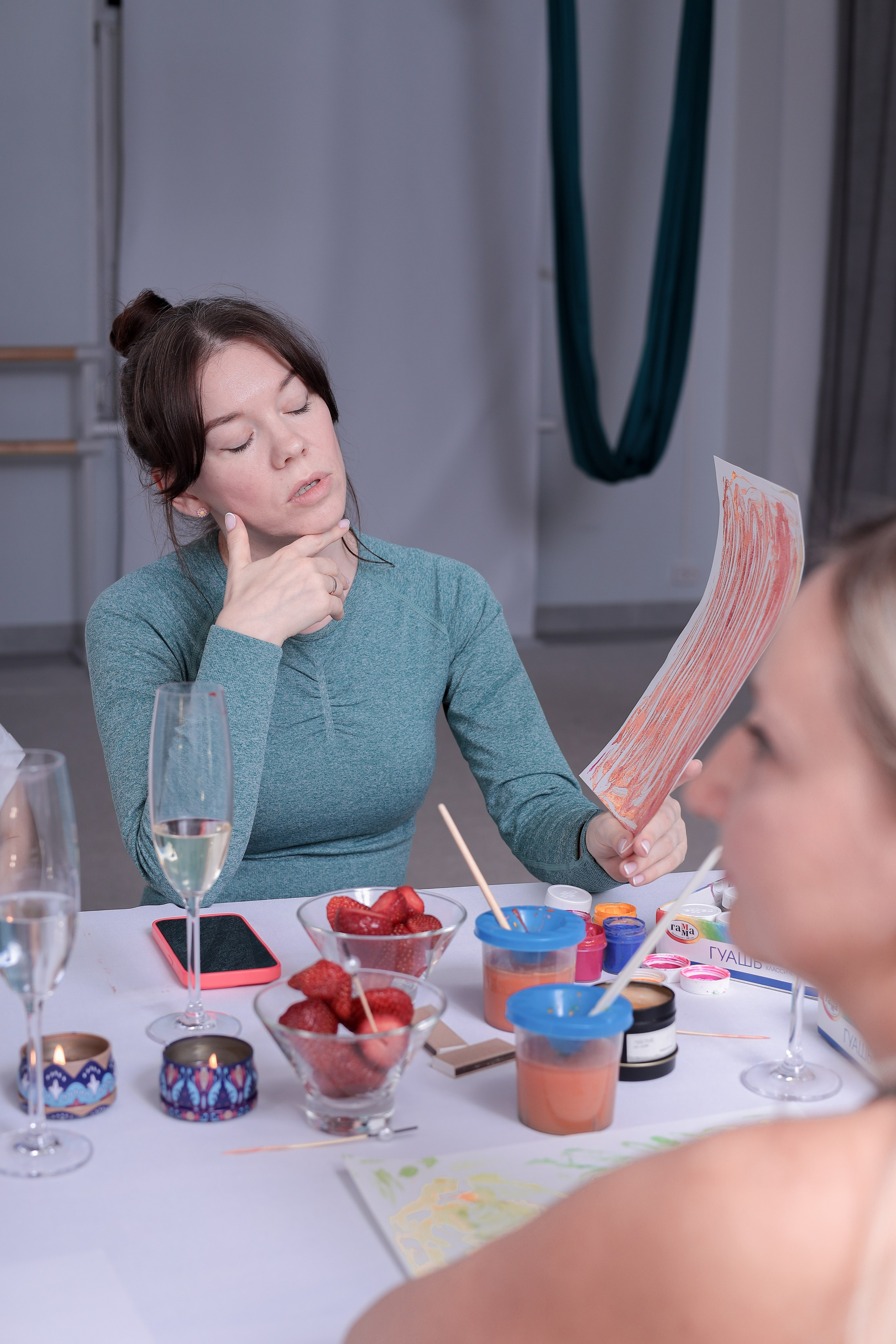 Арт-терапия + аэройога. Фотограф Надршина Лилия