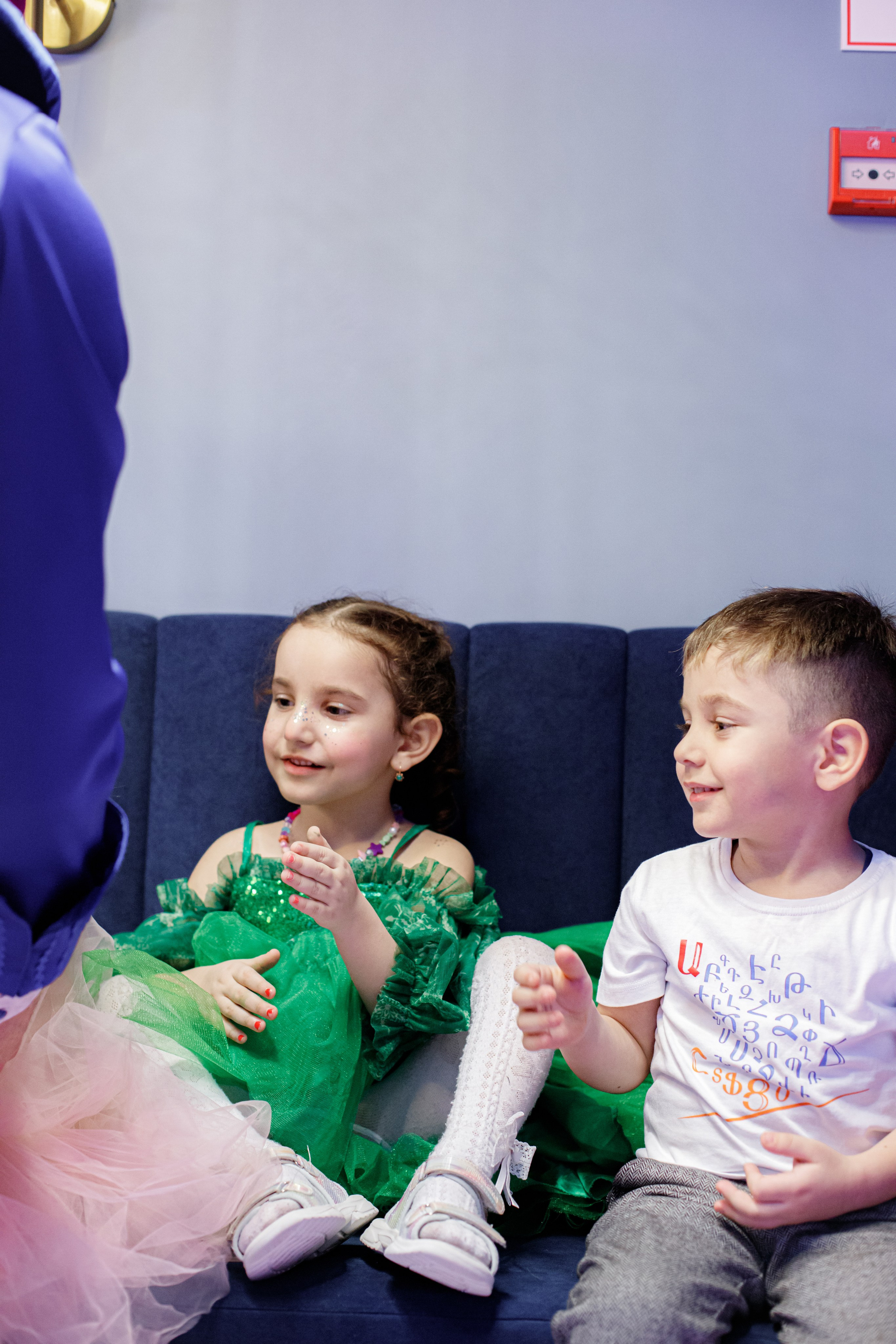 ASIA'S BIRTHDAY PARTY. Photokarish