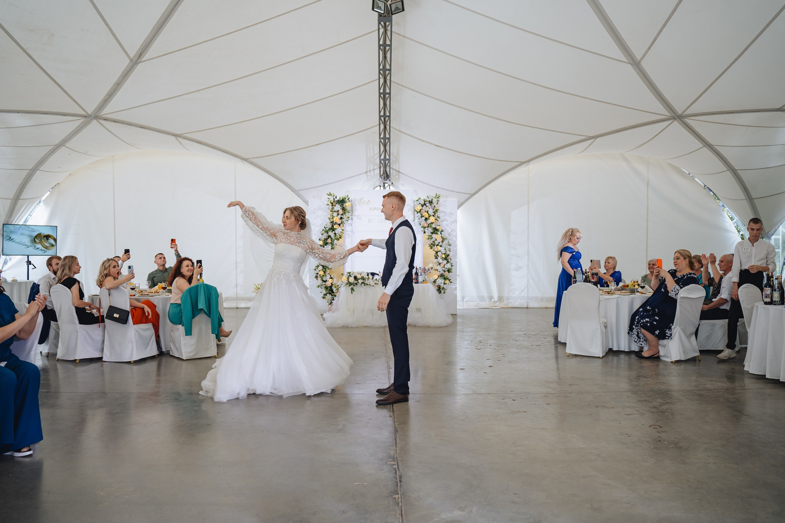 Кирилл и Ульяна. Полный день. Семейный и свадебный фотограф в Саратове Евангелина Штах