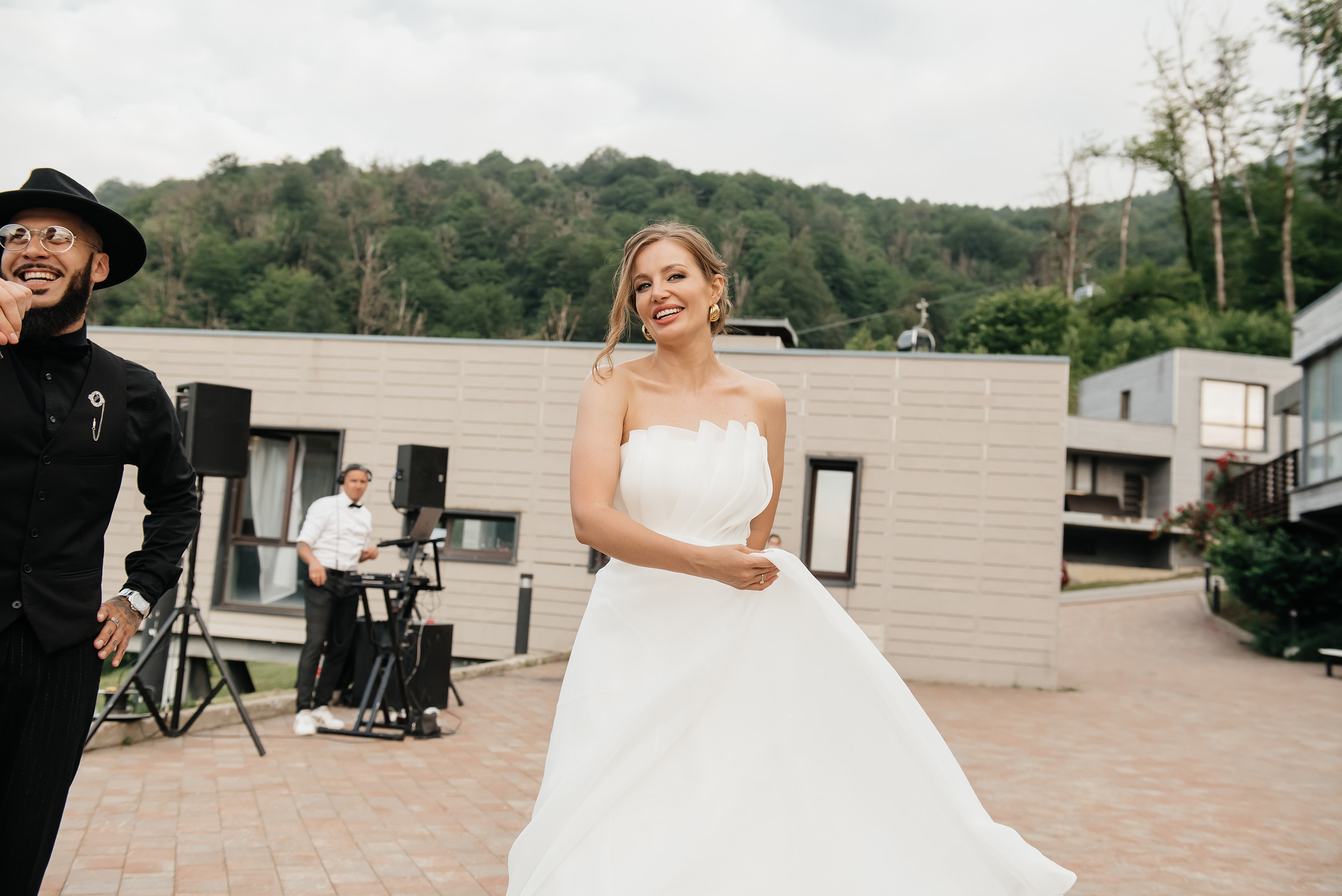 Свадьба в горах в Sky park отель. Фотограф Сочи Евгений Соколов