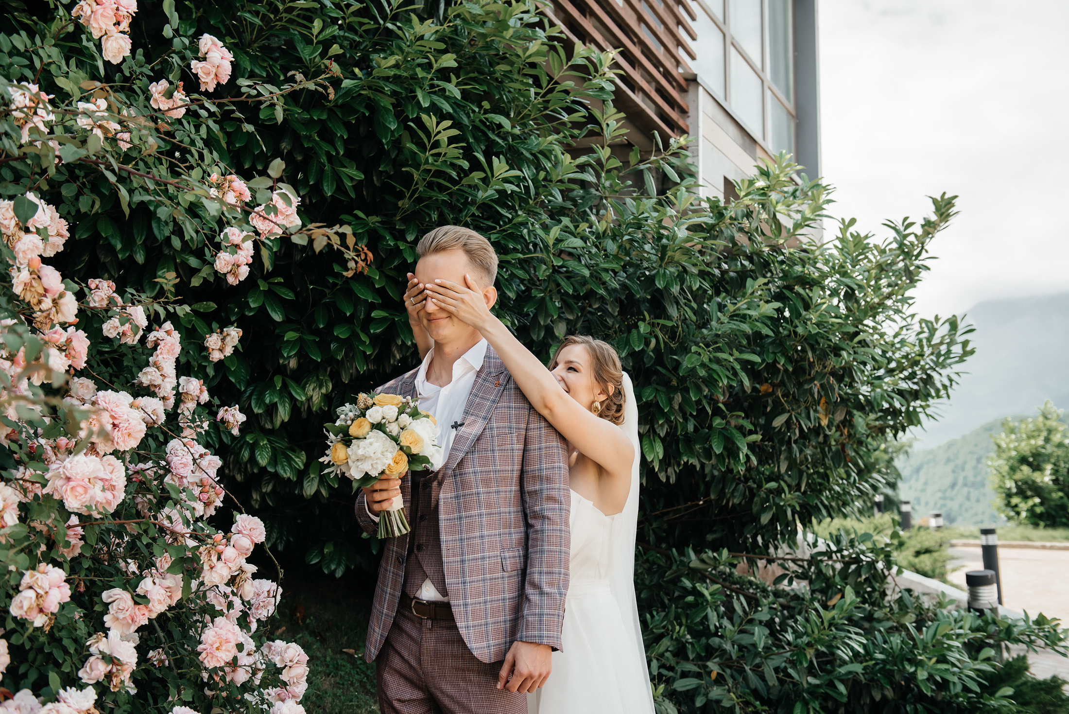 Свадьба в горах в Sky park отель. Фотограф Сочи Евгений Соколов