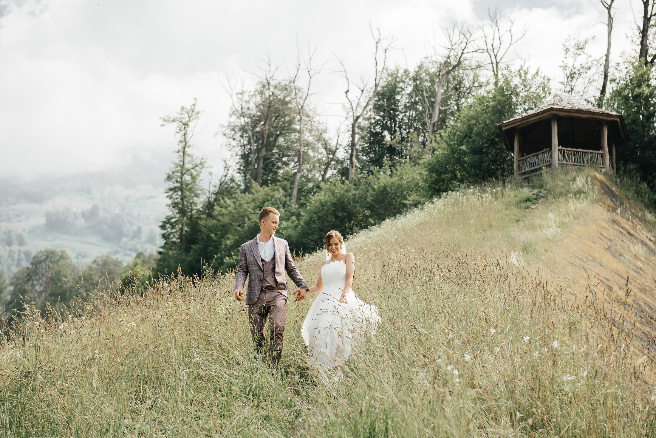Свадьба в горах в Sky park отель. Фотограф Сочи Евгений Соколов