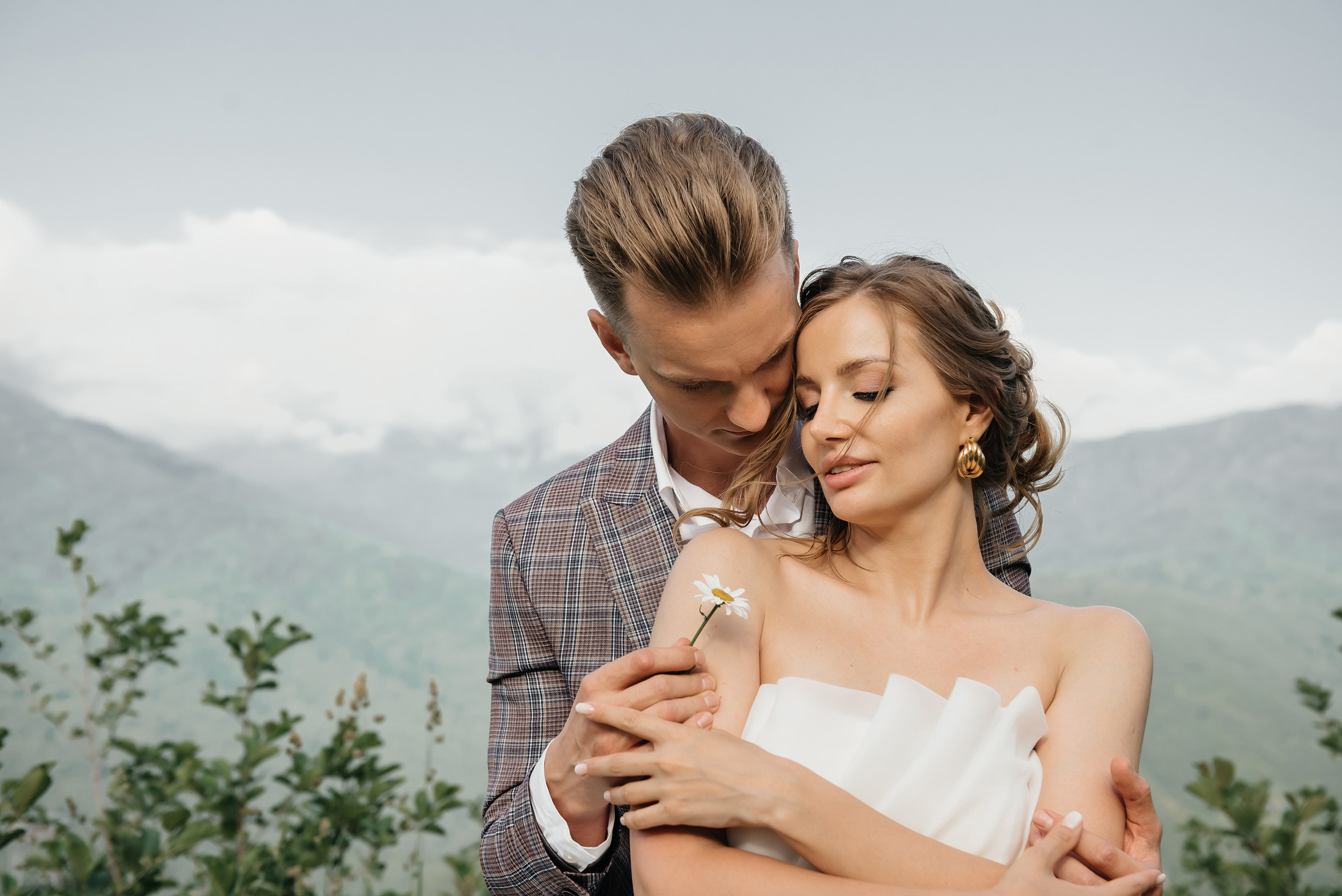 Свадьба в горах в Sky park отель. Фотограф Сочи Евгений Соколов