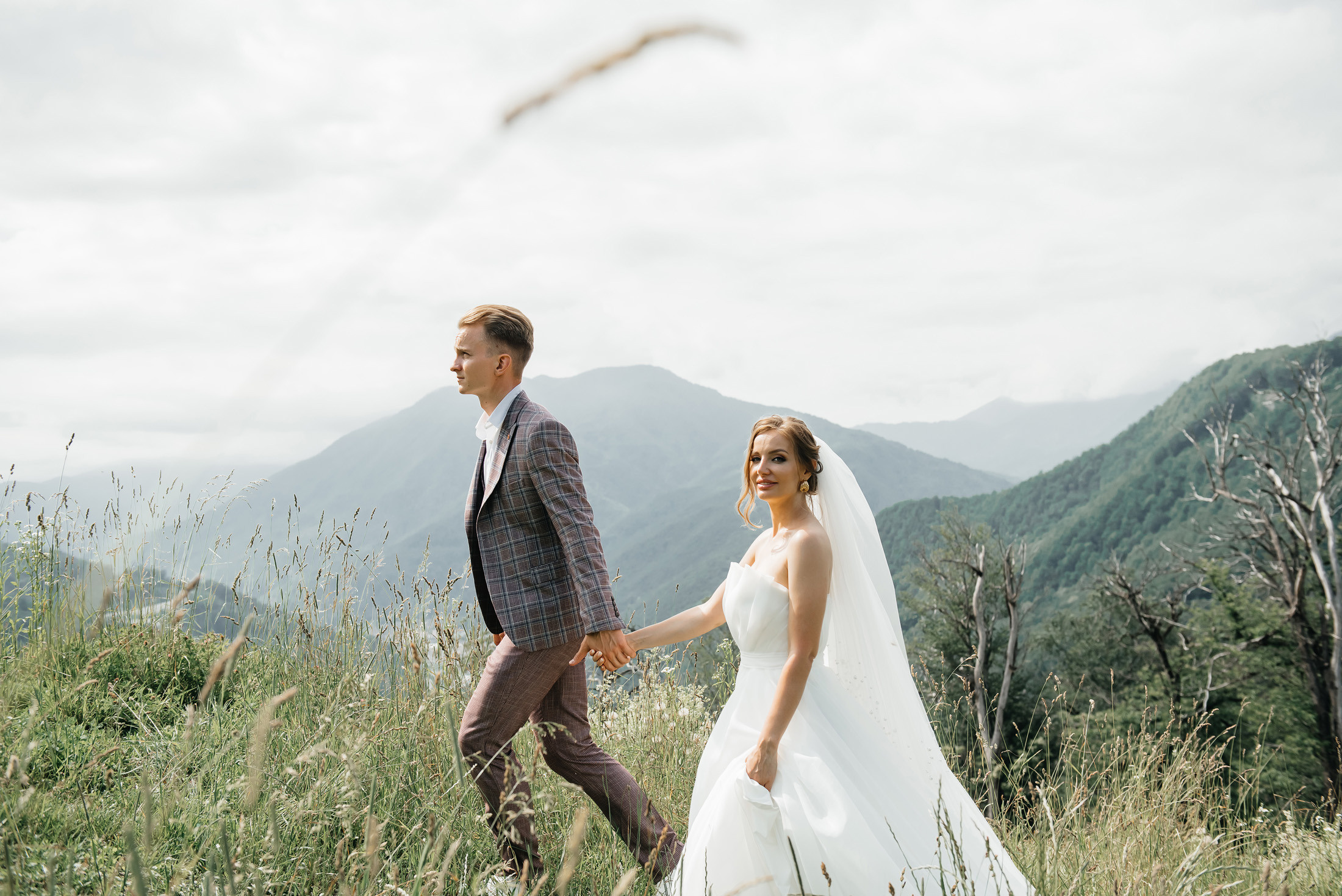 Свадьба в горах в Sky park отель. Фотограф Сочи Евгений Соколов