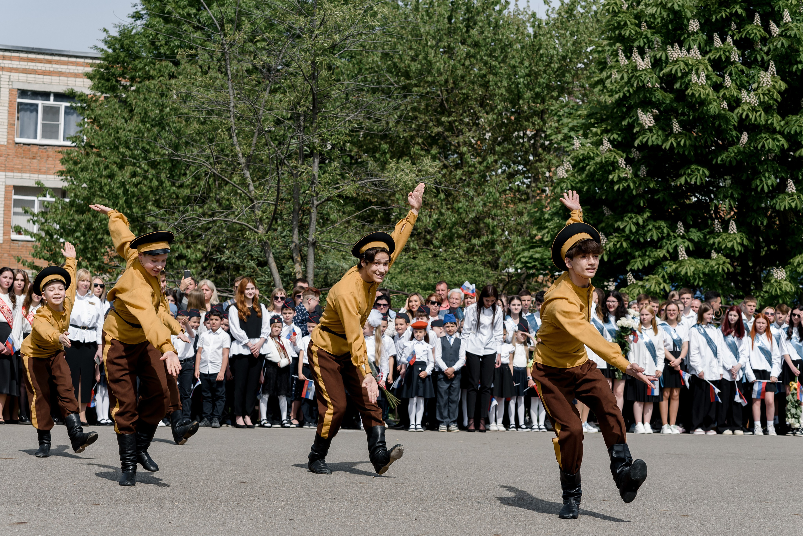 Последний звонок 11В класс. Свадебный и семейный фотограф в Ставрополе Роман Иванов