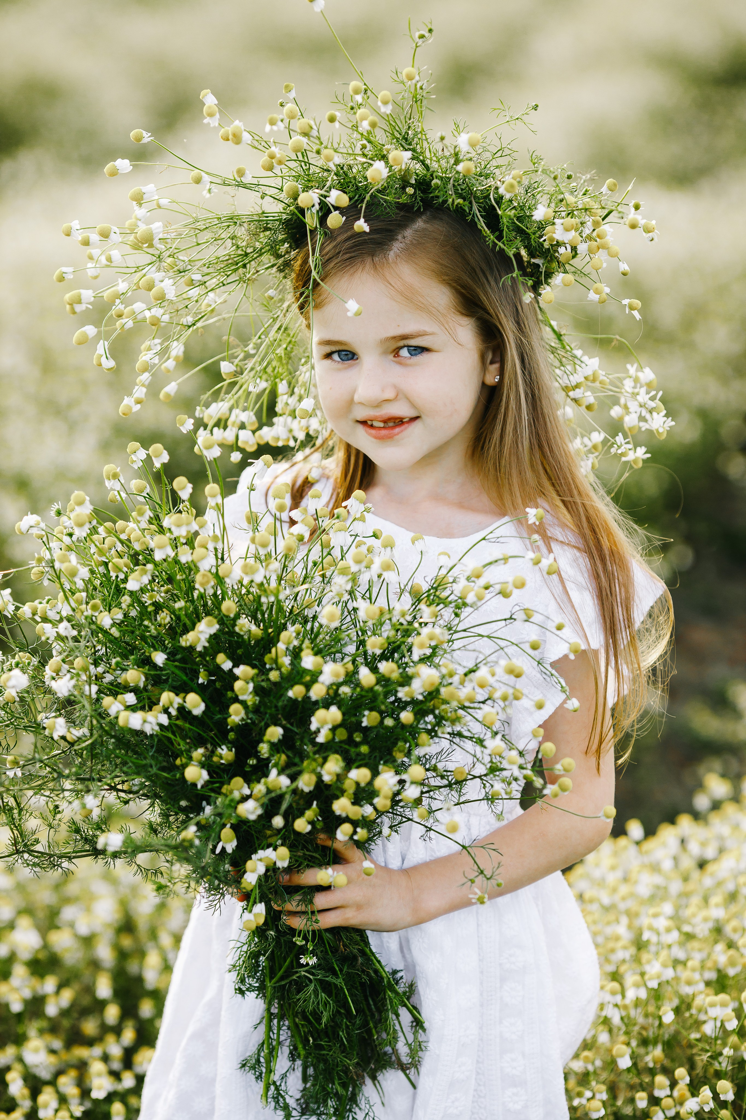 Фотосессии детские и женские в полях. Семейный и детский фотограф в Пскове и Санкт-Петербурге Яна Калинина