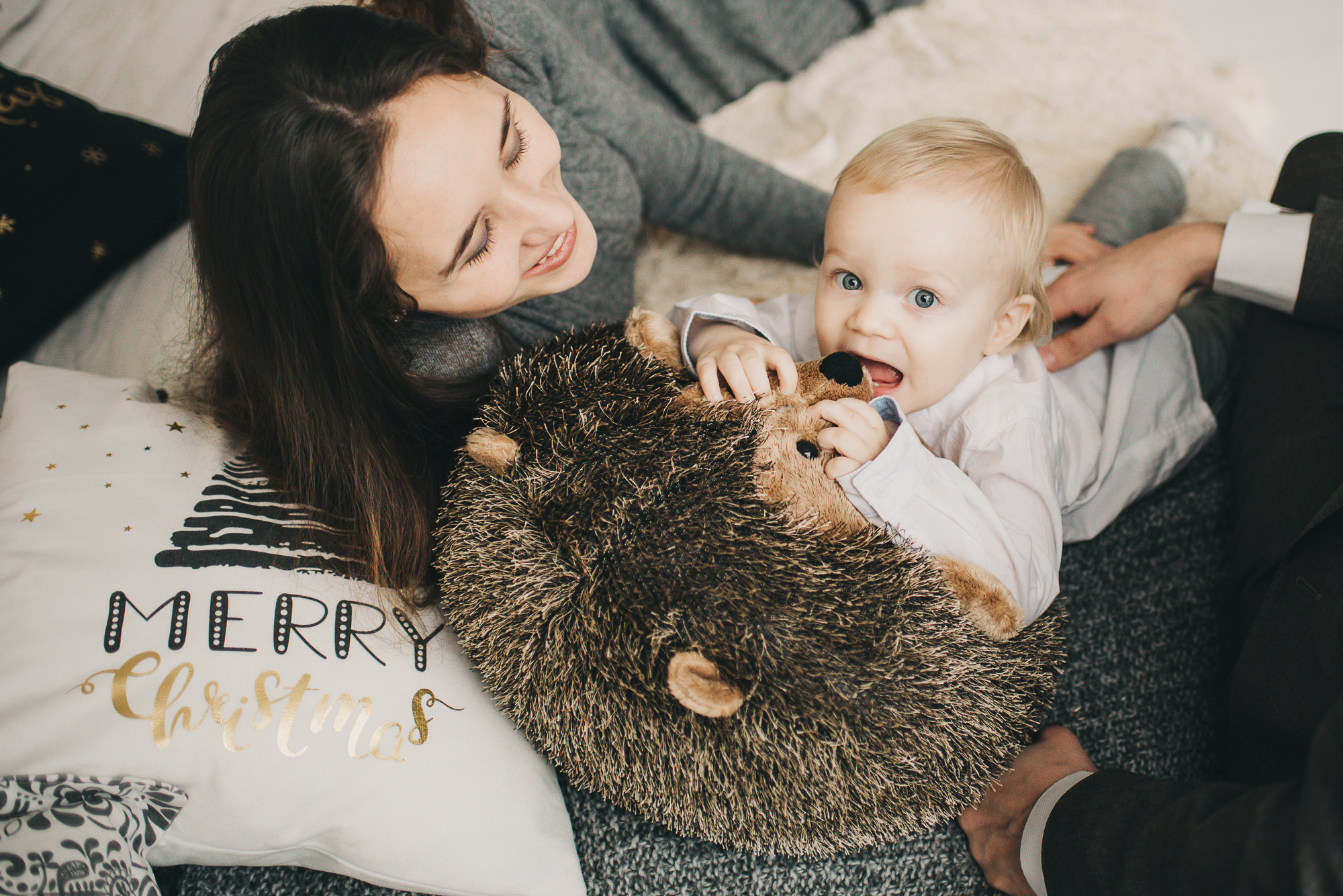 Втроем: радость и ежики. Фотограф в Москве новорожденные свадьбы семьи Дарья Ларионова